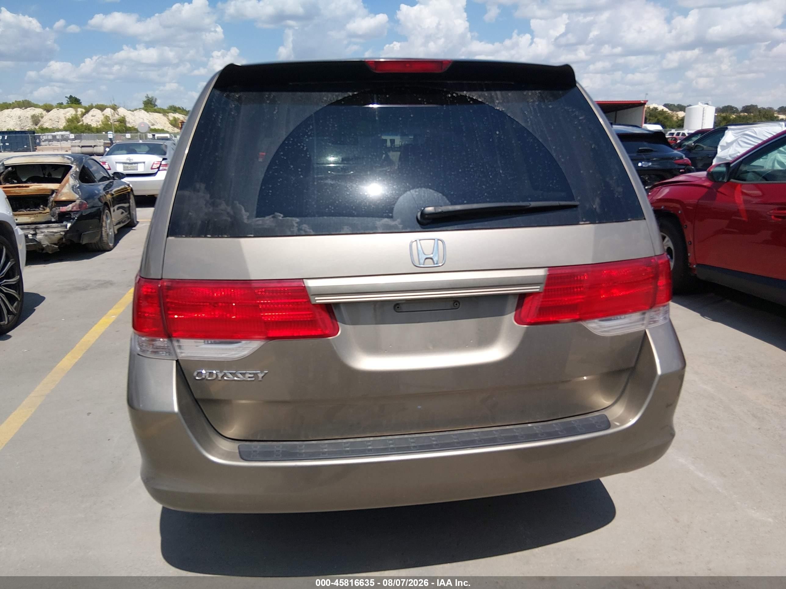 2010 Honda Odyssey Lx Gold vin: 5FNRL3H23AB073100