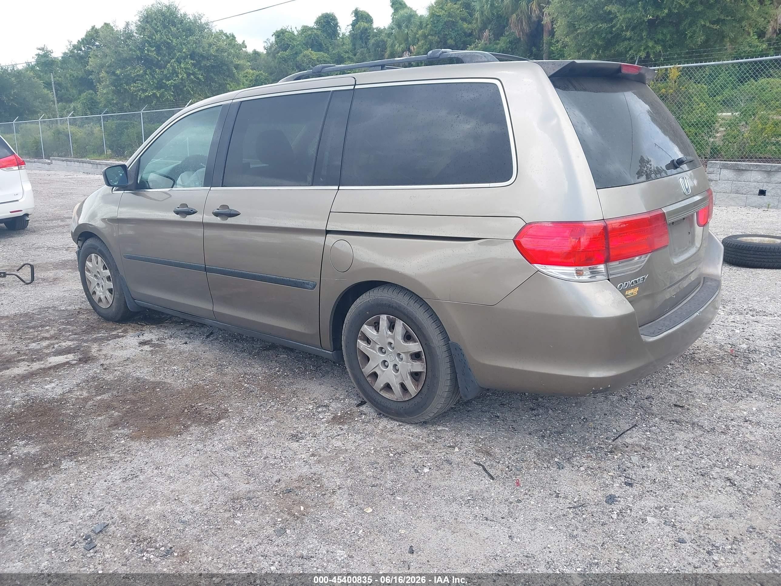 2010 Honda Odyssey Lx Beige vin: 5FNRL3H24AB042552