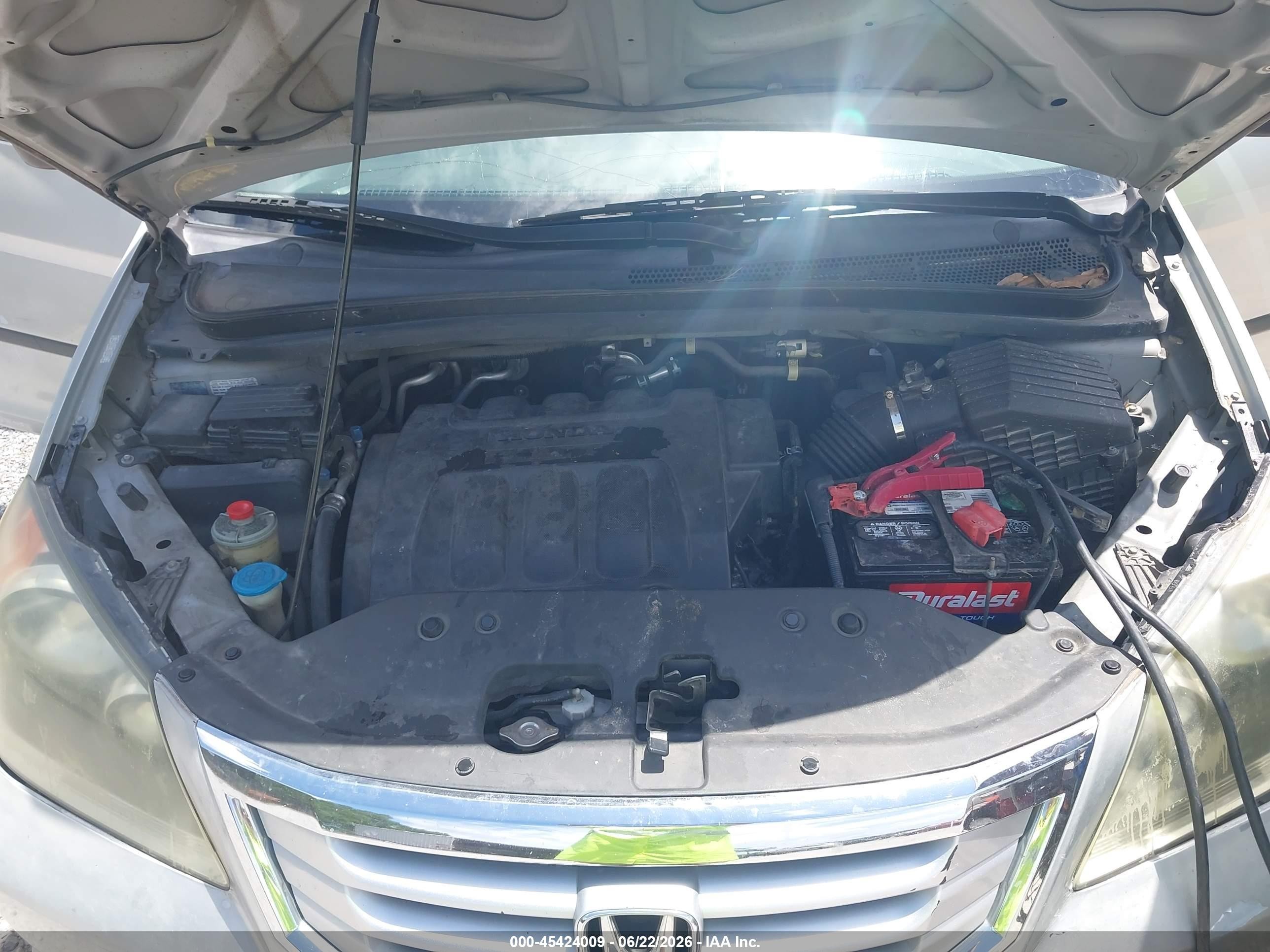 2010 Honda Odyssey Lx Silver vin: 5FNRL3H25AB110275