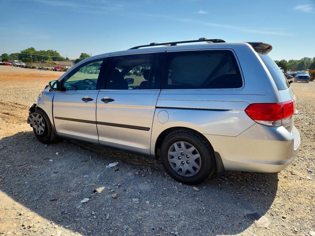 2010 Honda Odyssey Lx Silver vin: 5FNRL3H26AB026790