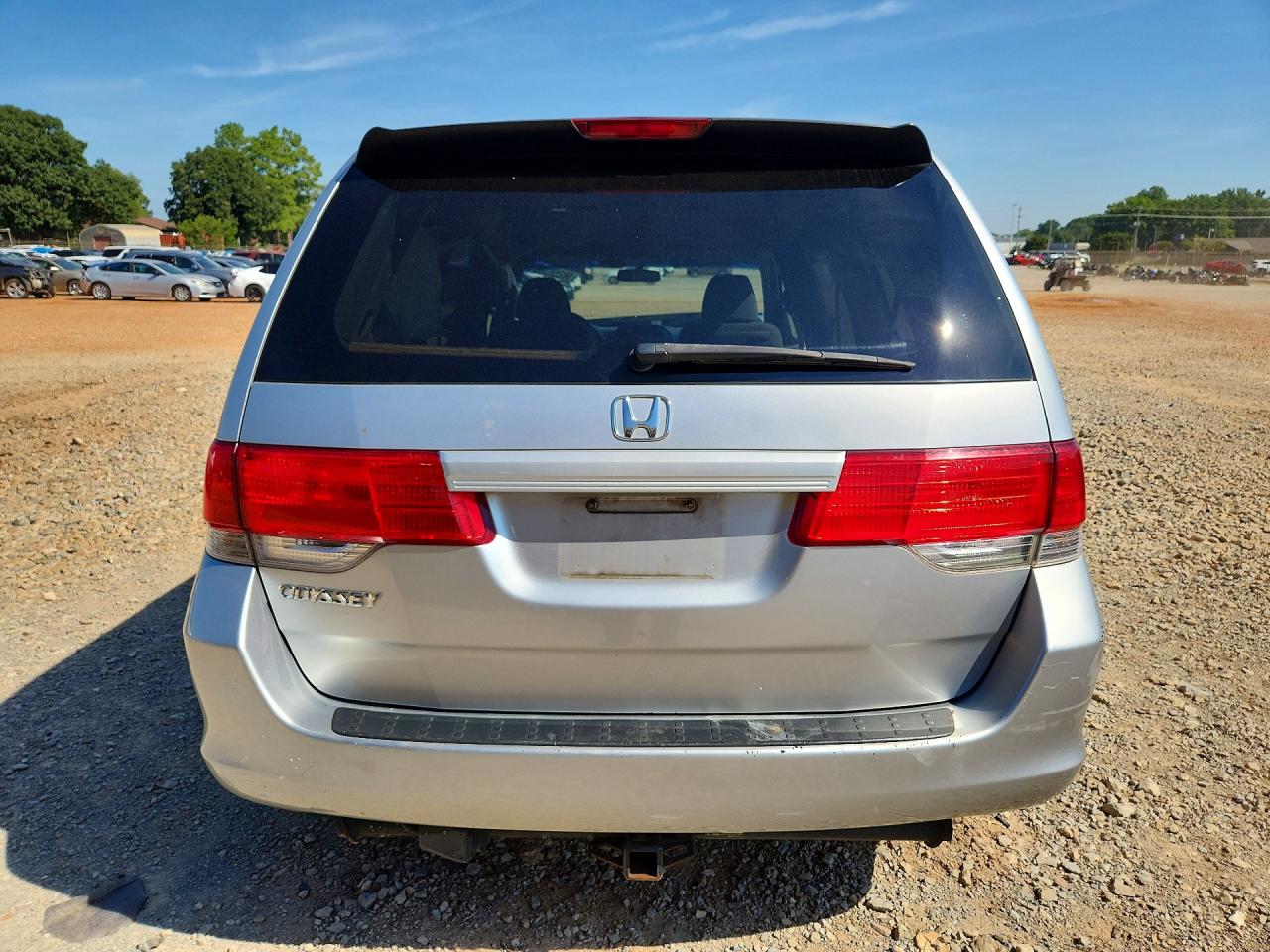 2010 Honda Odyssey Lx Silver vin: 5FNRL3H26AB026790