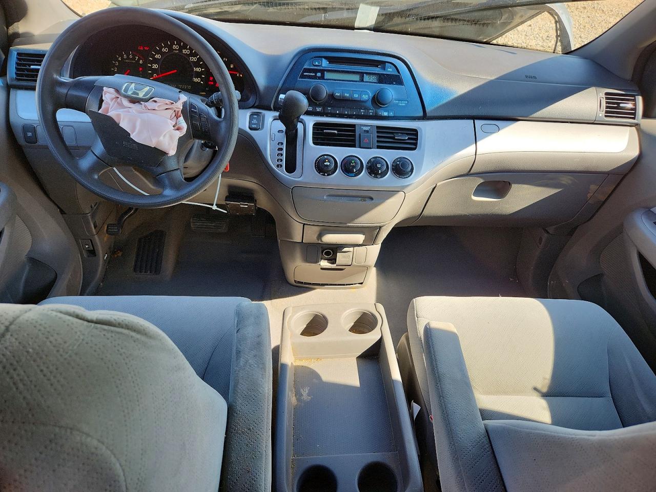 2010 Honda Odyssey Lx Silver vin: 5FNRL3H26AB026790