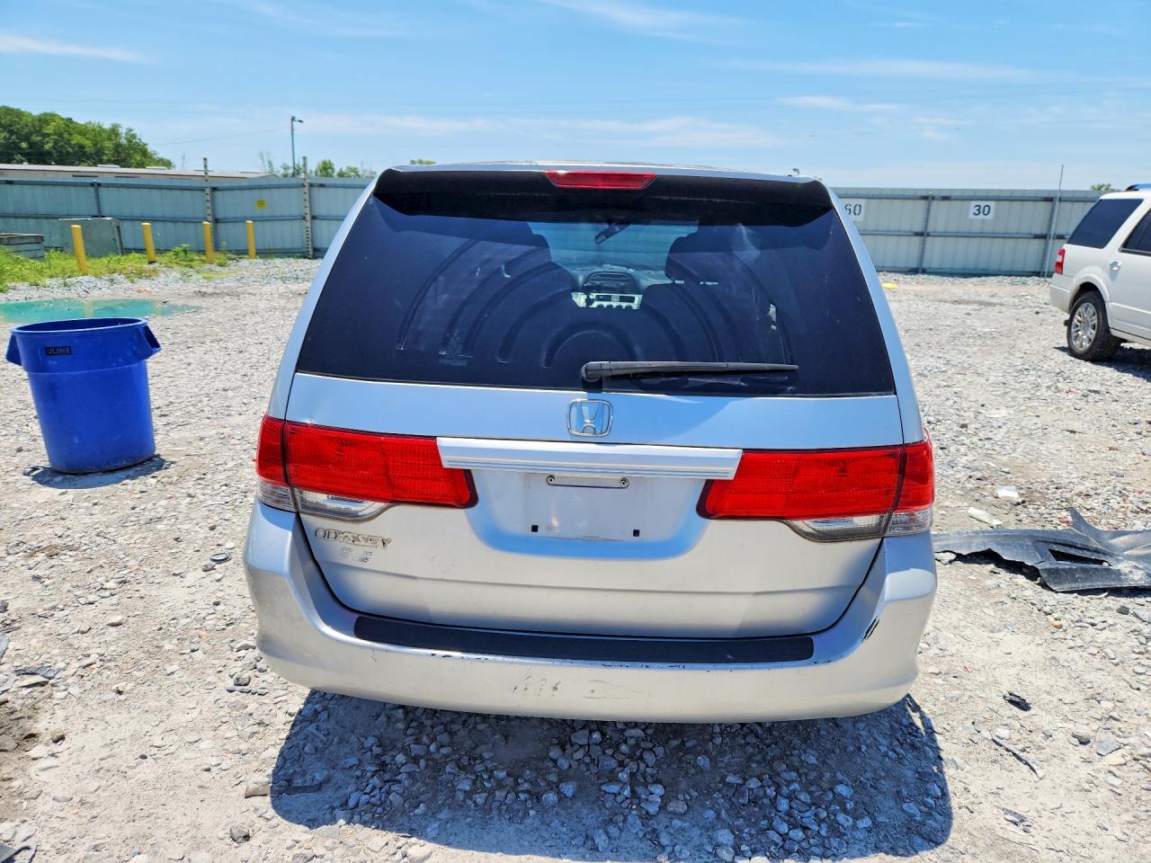 2010 Honda Odyssey Lx Gray vin: 5FNRL3H28AB022658