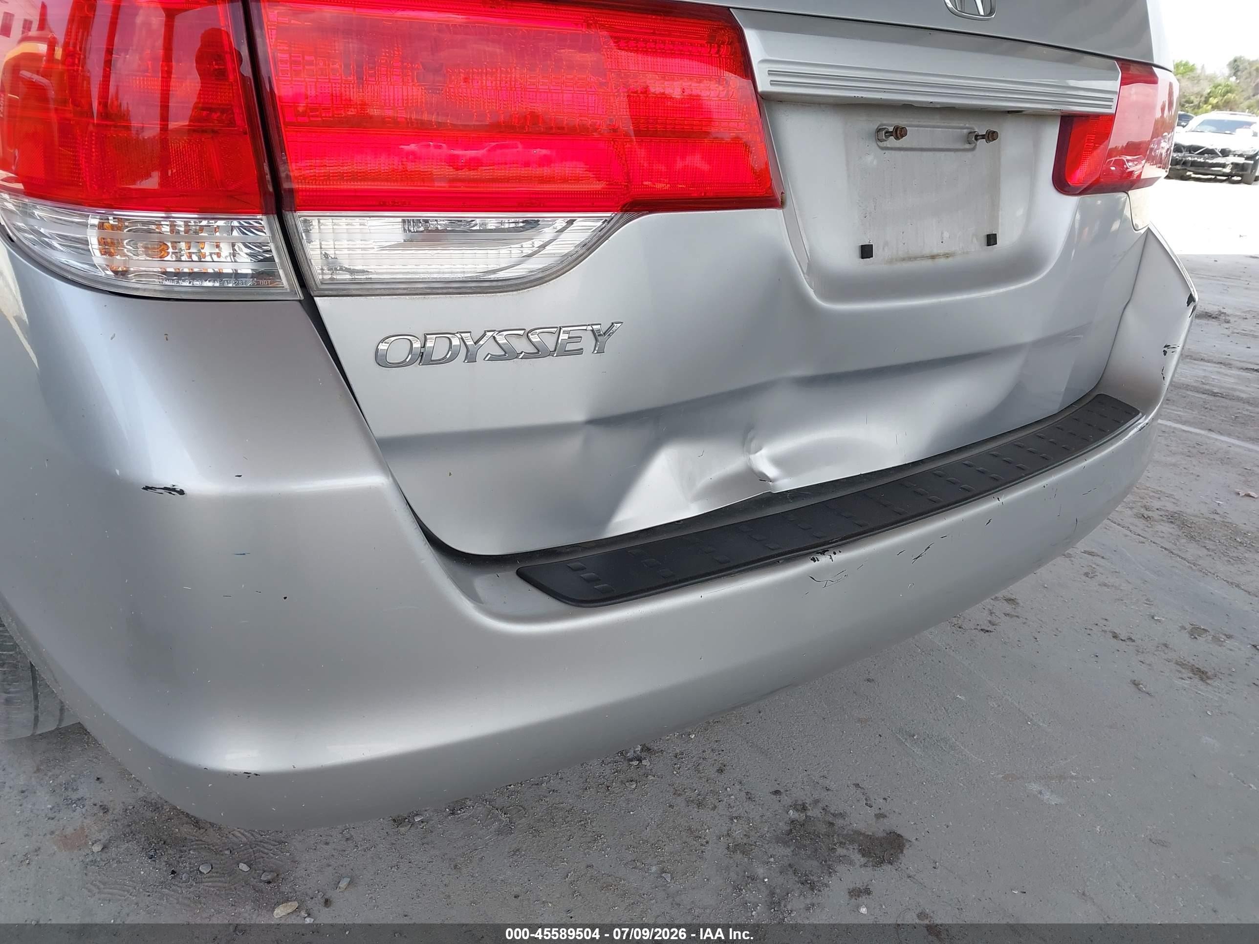 2010 Honda Odyssey Lx Silver vin: 5FNRL3H28AB053411
