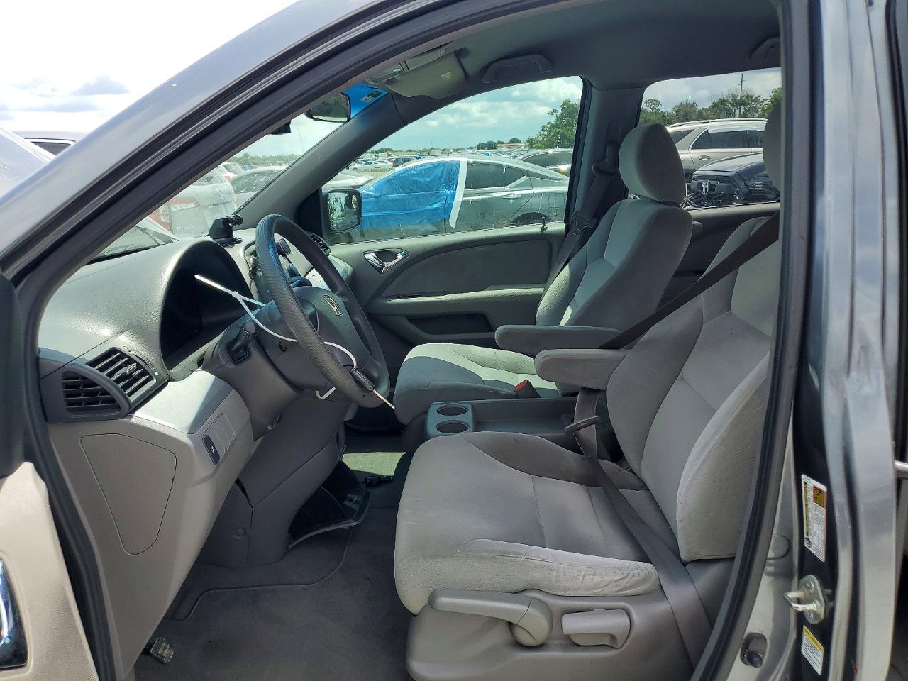 2010 Honda Odyssey Lx Gray vin: 5FNRL3H28AB111775