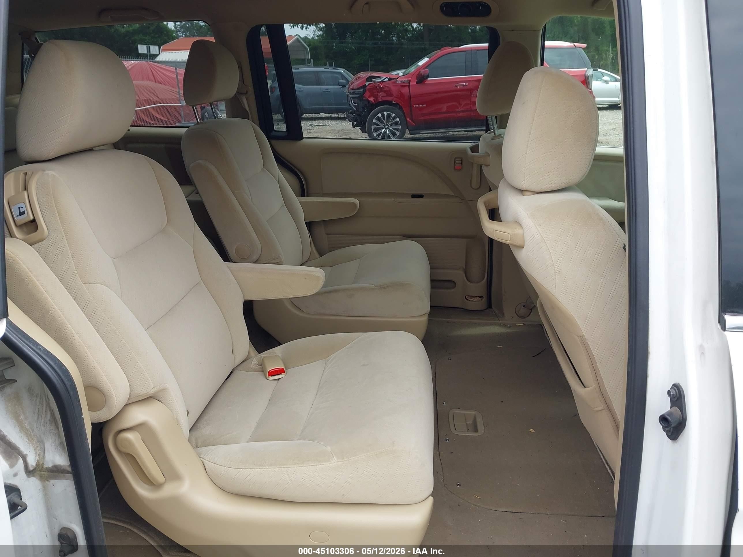 2010 Honda Odyssey Lx White vin: 5FNRL3H2XAB103113