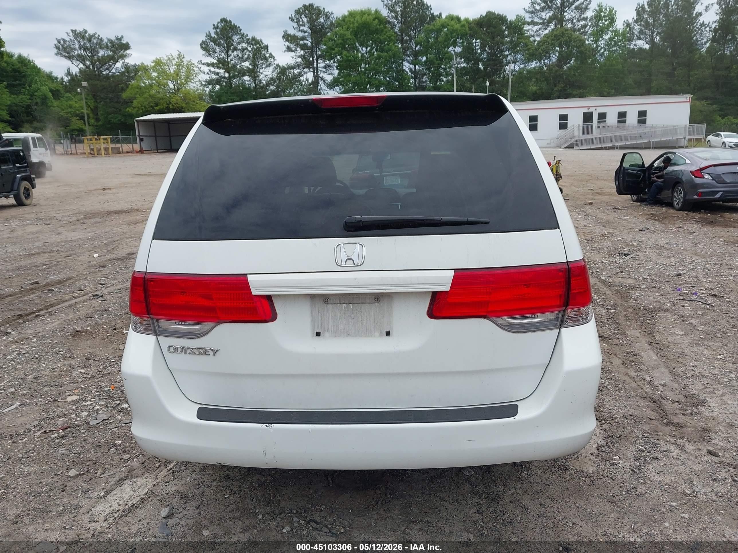 2010 Honda Odyssey Lx White vin: 5FNRL3H2XAB103113
