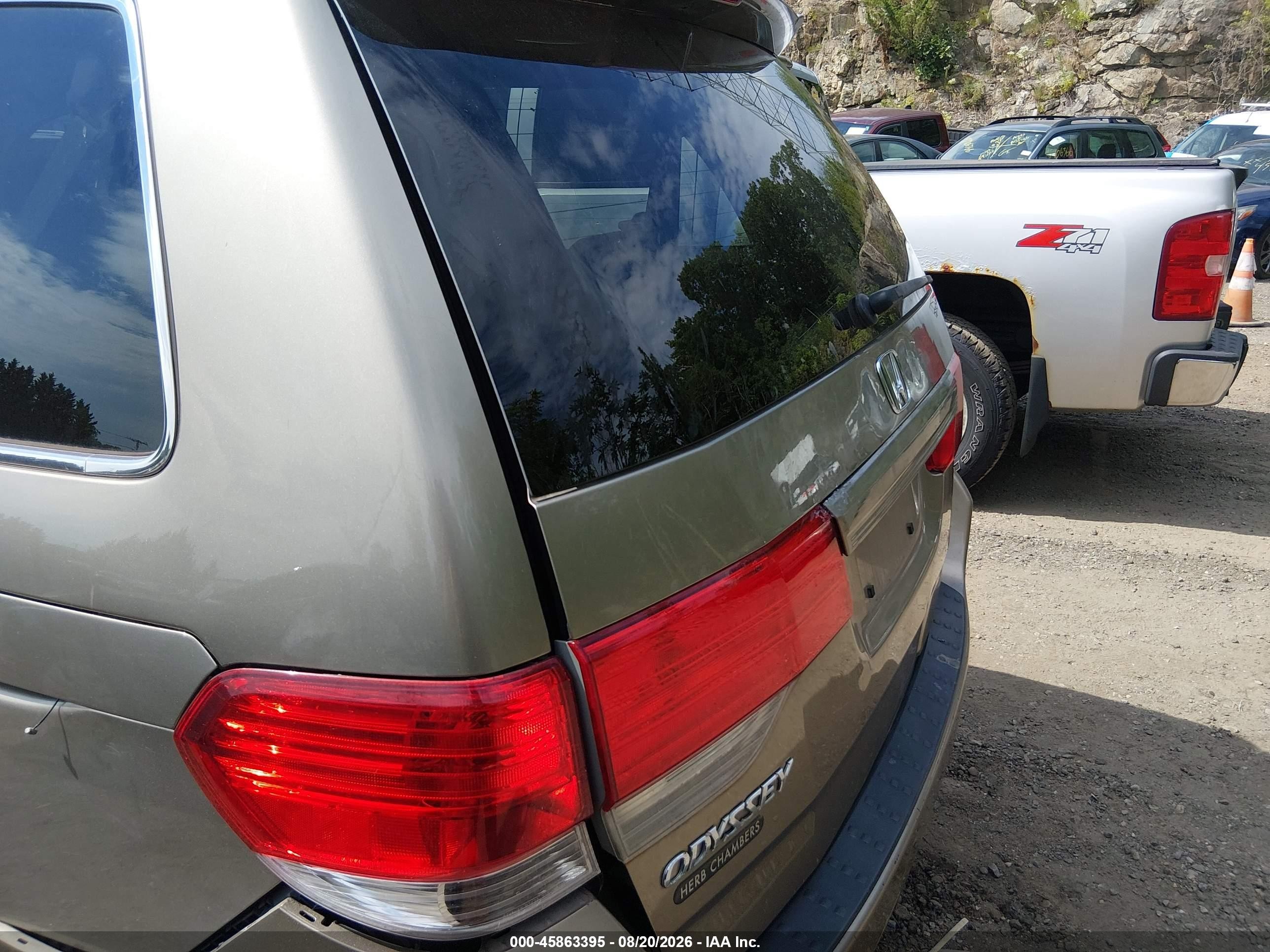 2010 Honda Odyssey Ex Beige vin: 5FNRL3H41AB005749