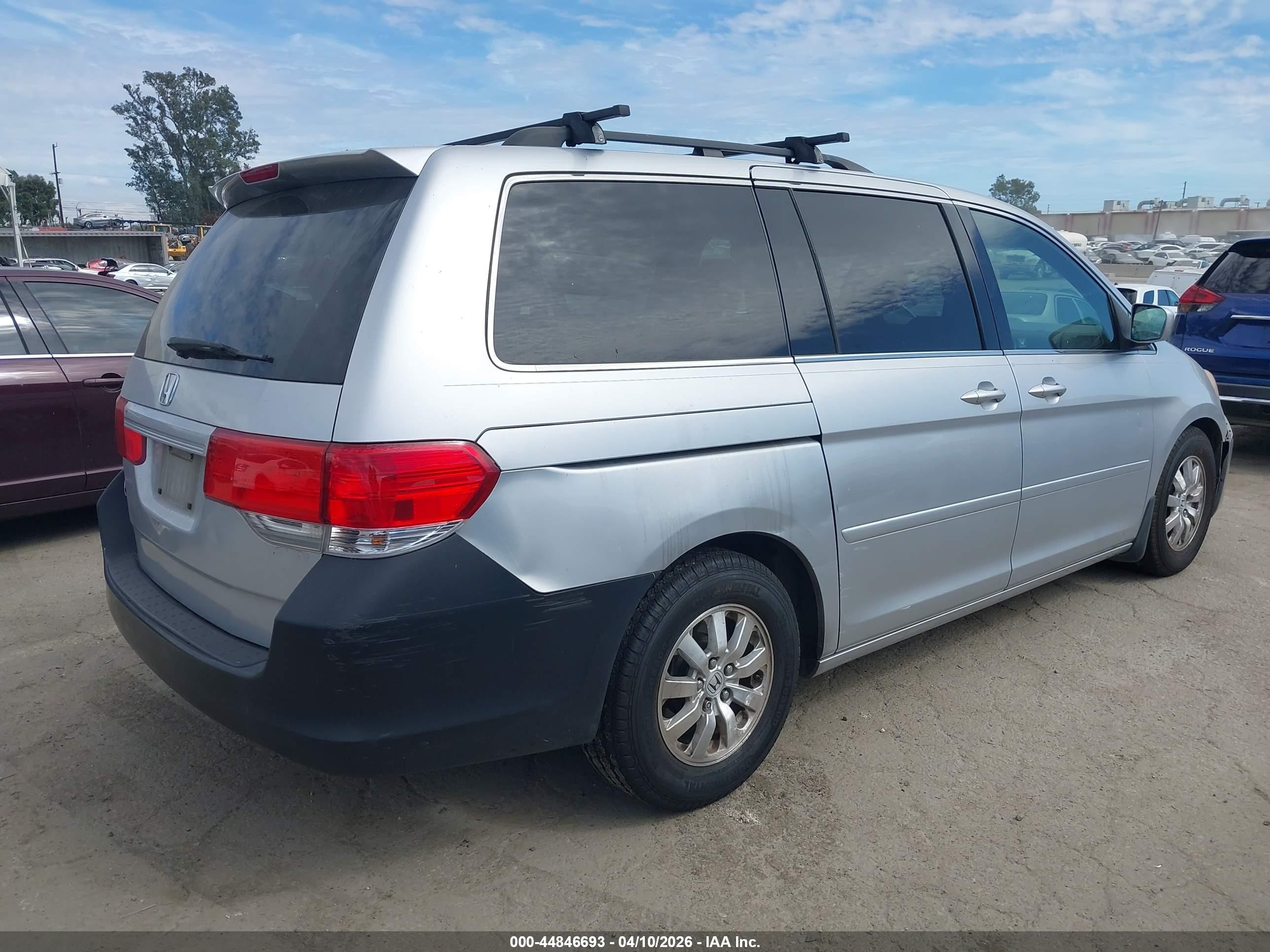2010 Honda Odyssey Ex Gray vin: 5FNRL3H41AB012670