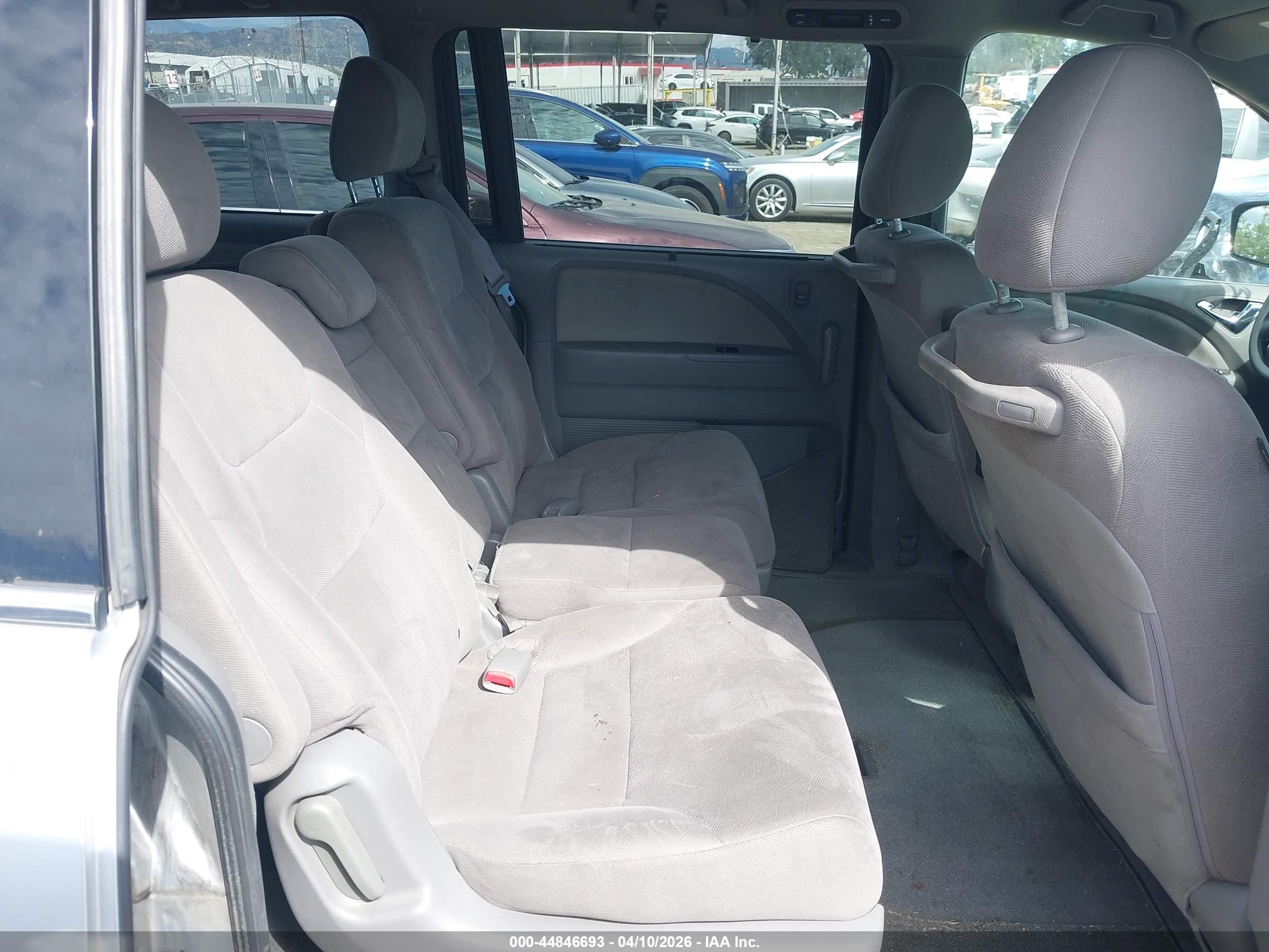 2010 Honda Odyssey Ex Gray vin: 5FNRL3H41AB012670