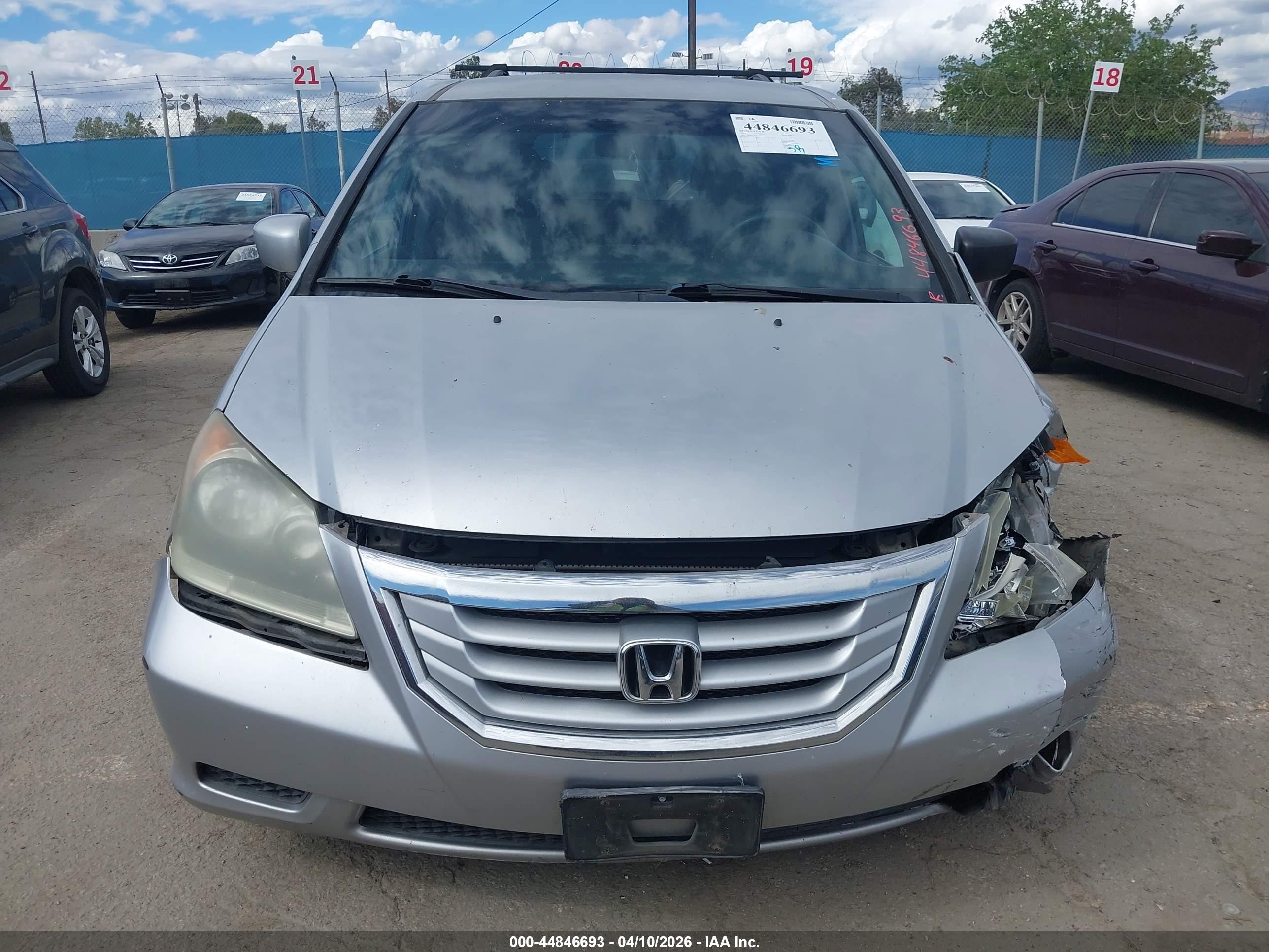 2010 Honda Odyssey Ex Gray vin: 5FNRL3H41AB012670