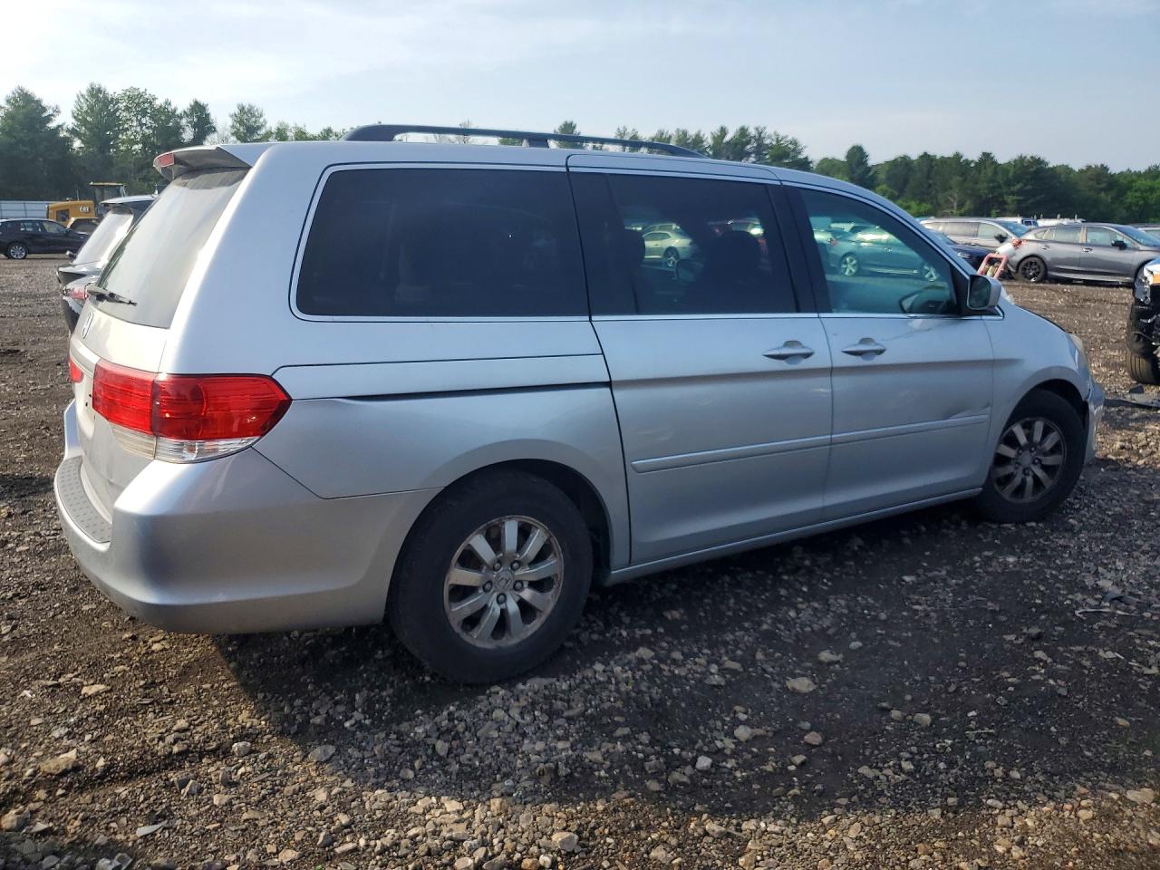 2010 Honda Odyssey Ex Silver vin: 5FNRL3H41AB069094