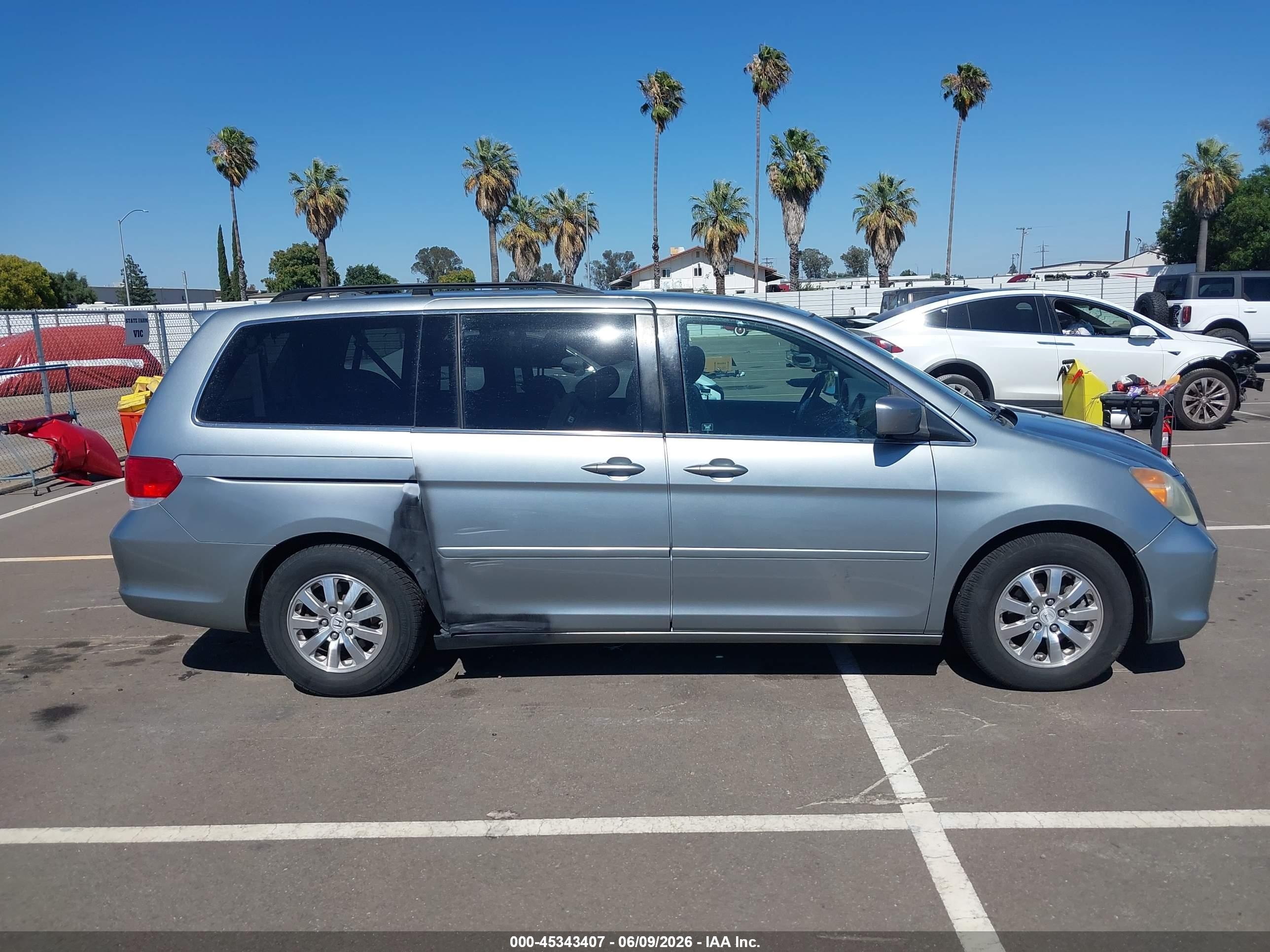 2010 Honda Odyssey Ex Light Blue vin: 5FNRL3H41AB091659