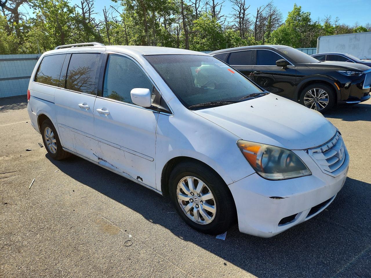 2010 Honda Odyssey Белый vin: 5FNRL3H41AB112302