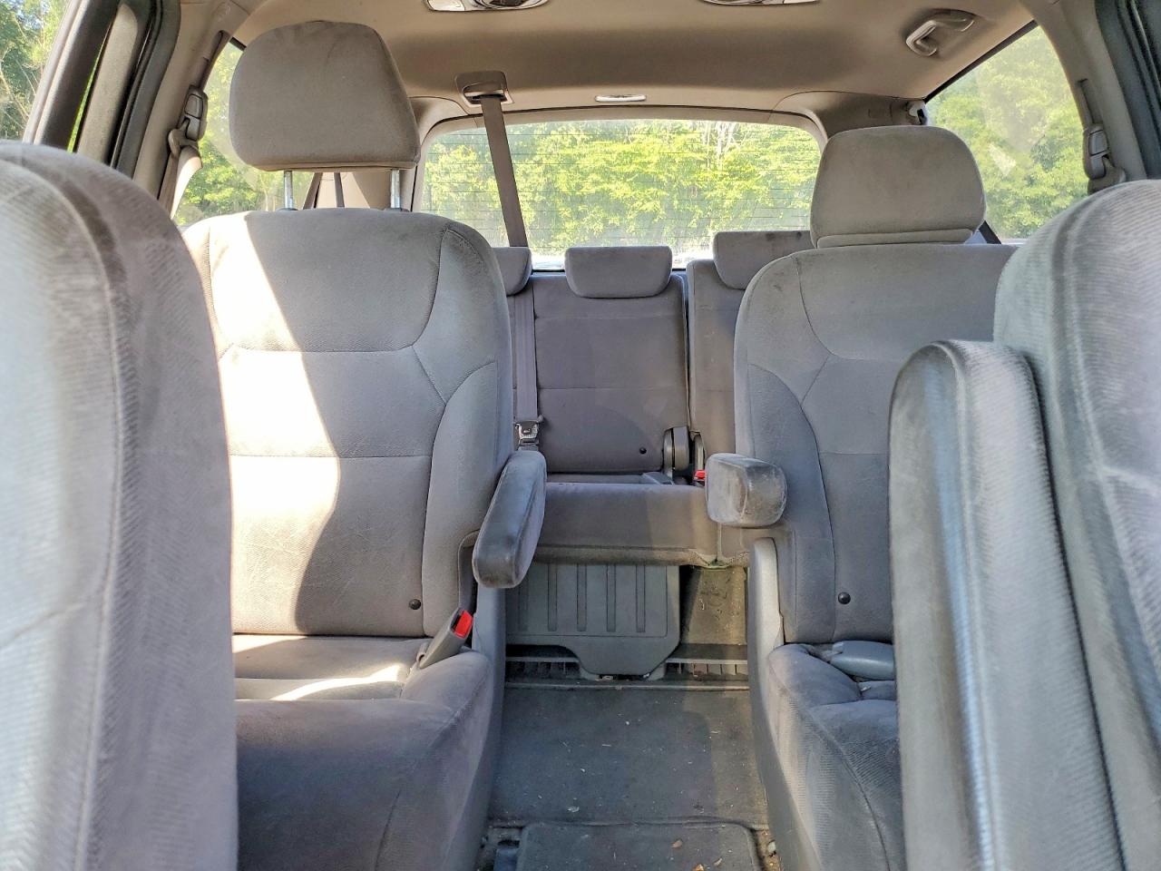 2010 Honda Odyssey Ex Silver vin: 5FNRL3H42AB077690