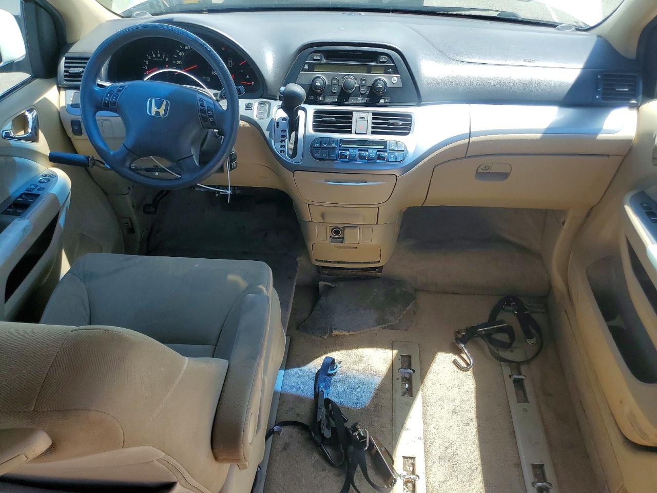 2010 Honda Odyssey Ex White vin: 5FNRL3H44AB081191
