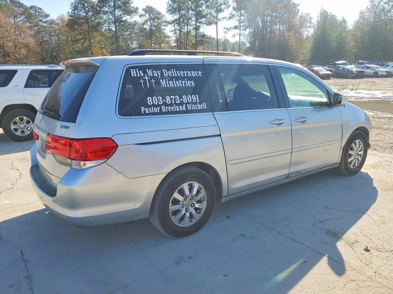 2010 Honda Odyssey Silver vin: 5FNRL3H44AB091462