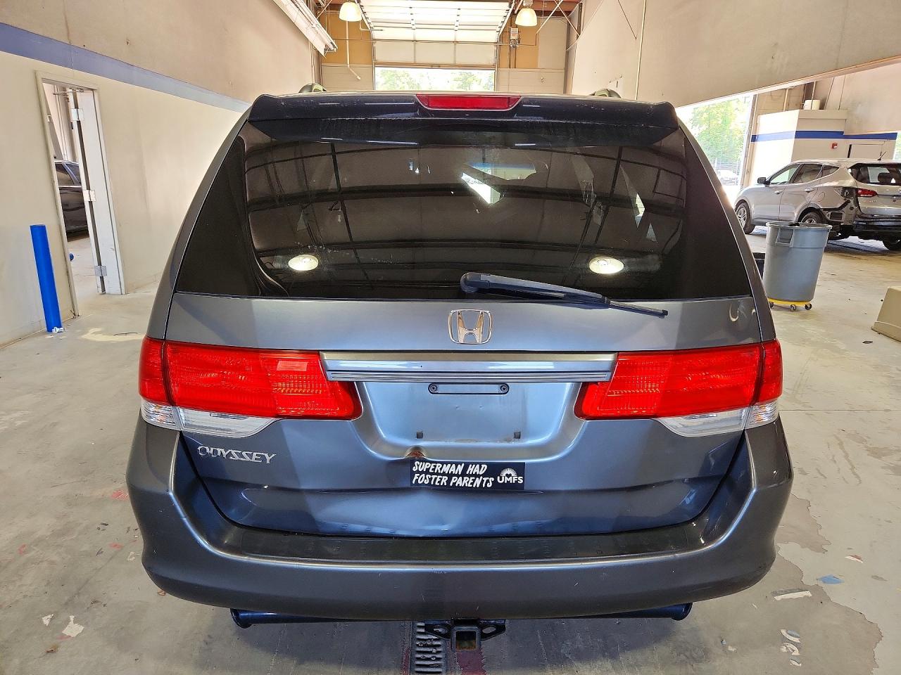 2010 Honda Odyssey Ex Gray vin: 5FNRL3H44AB099934