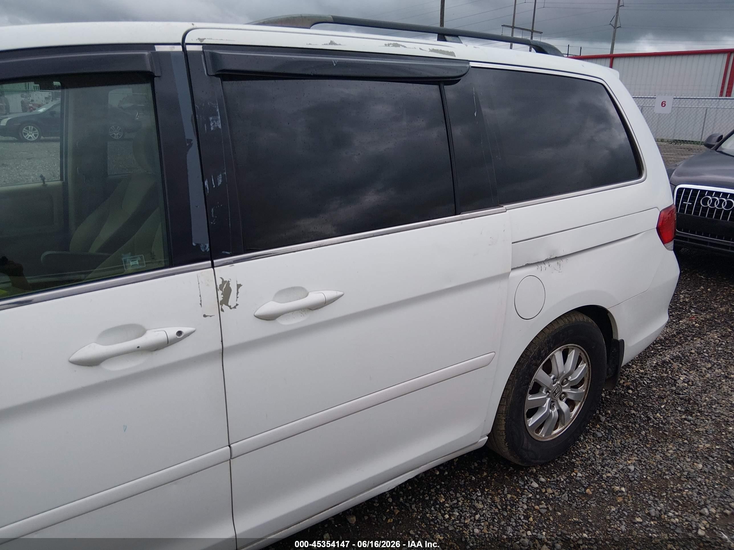 2010 Honda Odyssey Ex White vin: 5FNRL3H44AB100046