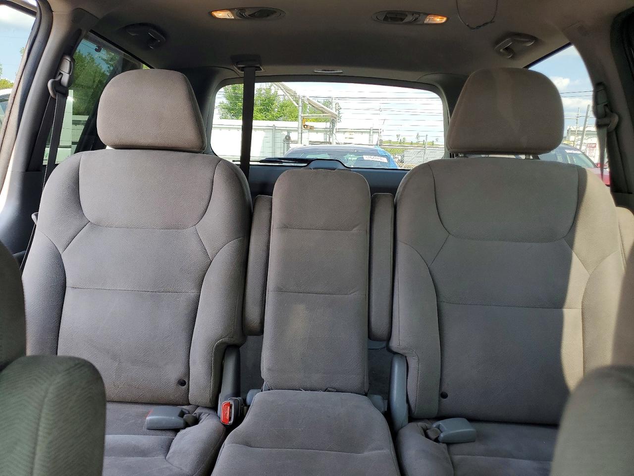 2010 Honda Odyssey Ex Silver vin: 5FNRL3H45AB012669