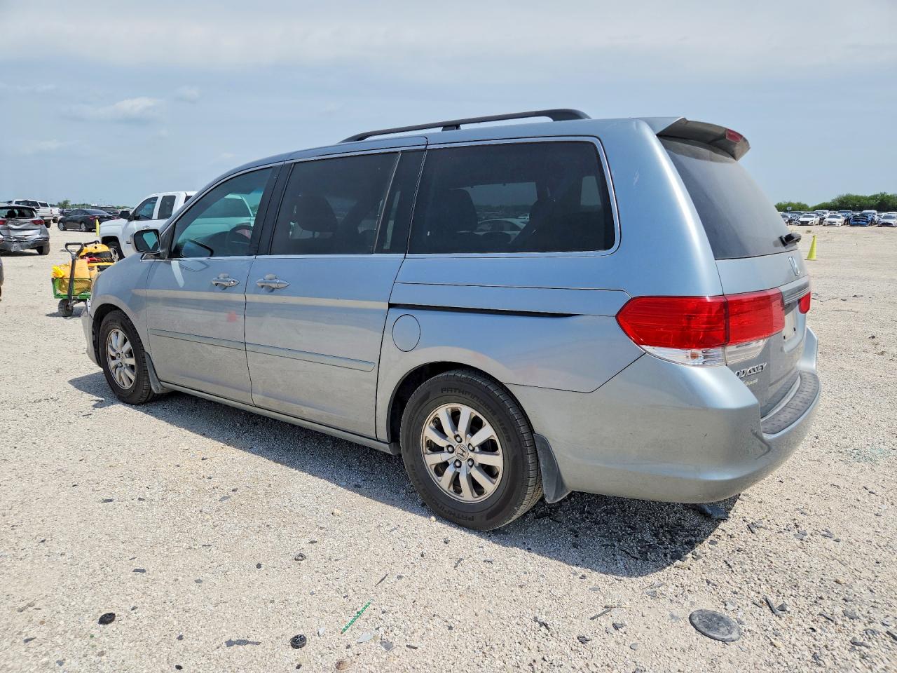 2010 Honda Odyssey Ex Silver vin: 5FNRL3H45AB077568