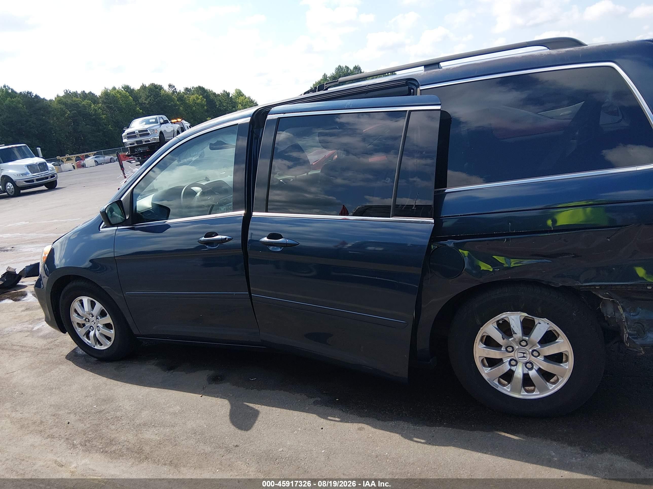 2010 Honda Odyssey Ex Blue vin: 5FNRL3H45AB084598