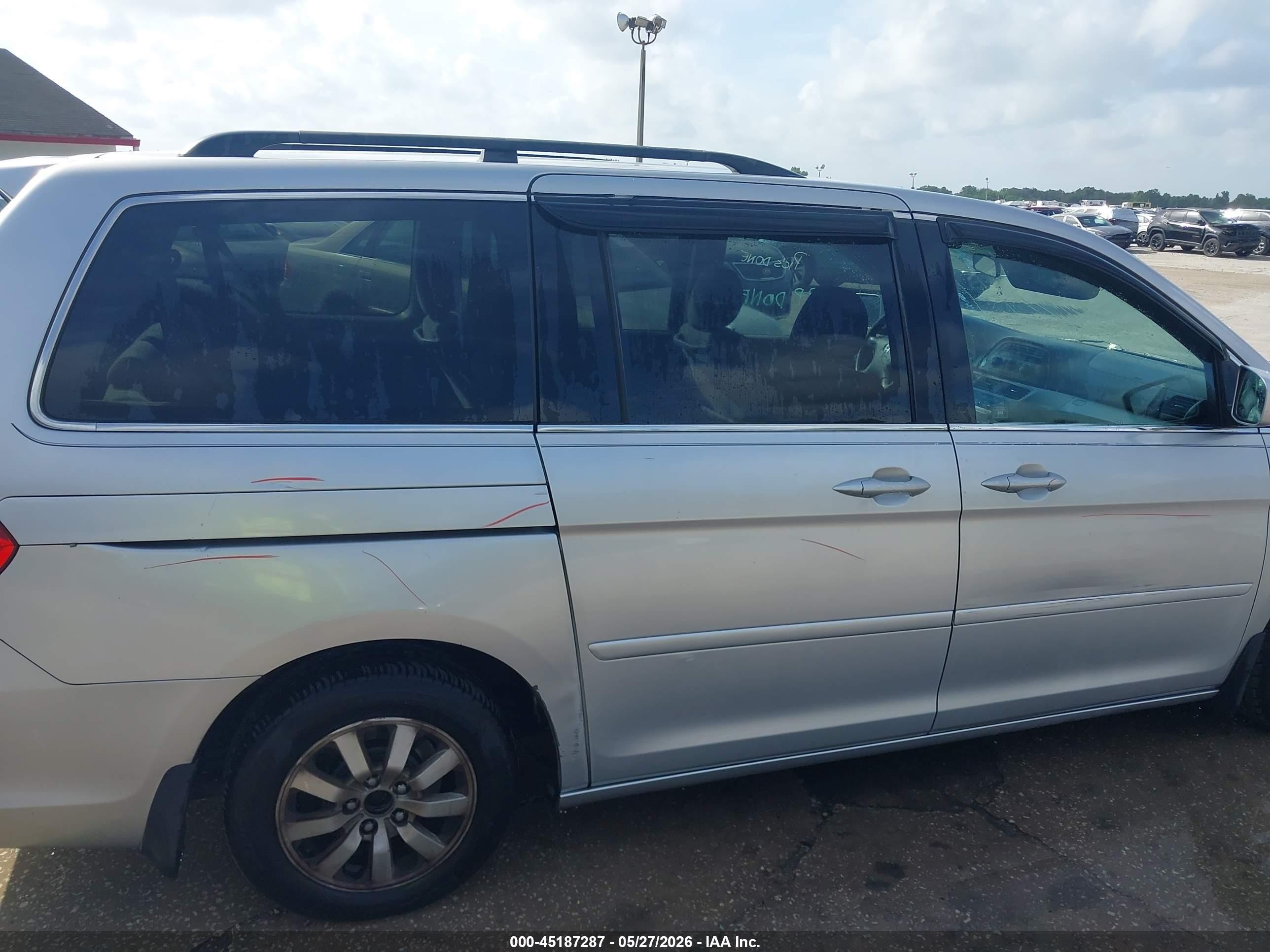 2010 Honda Odyssey Ex Silver vin: 5FNRL3H46AB068961