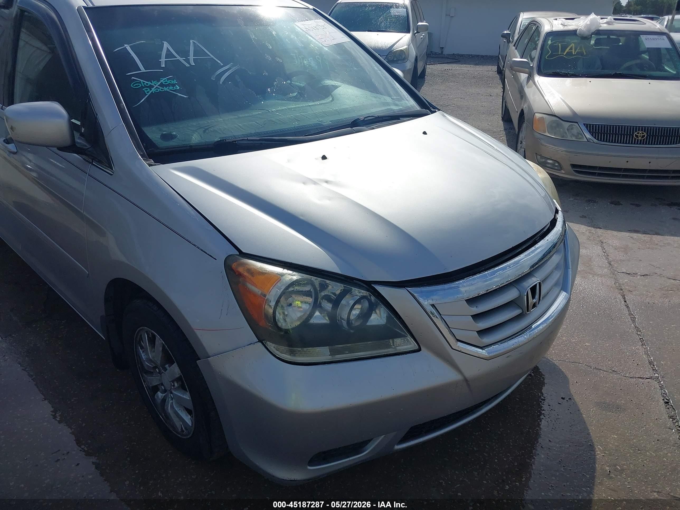 2010 Honda Odyssey Ex Silver vin: 5FNRL3H46AB068961