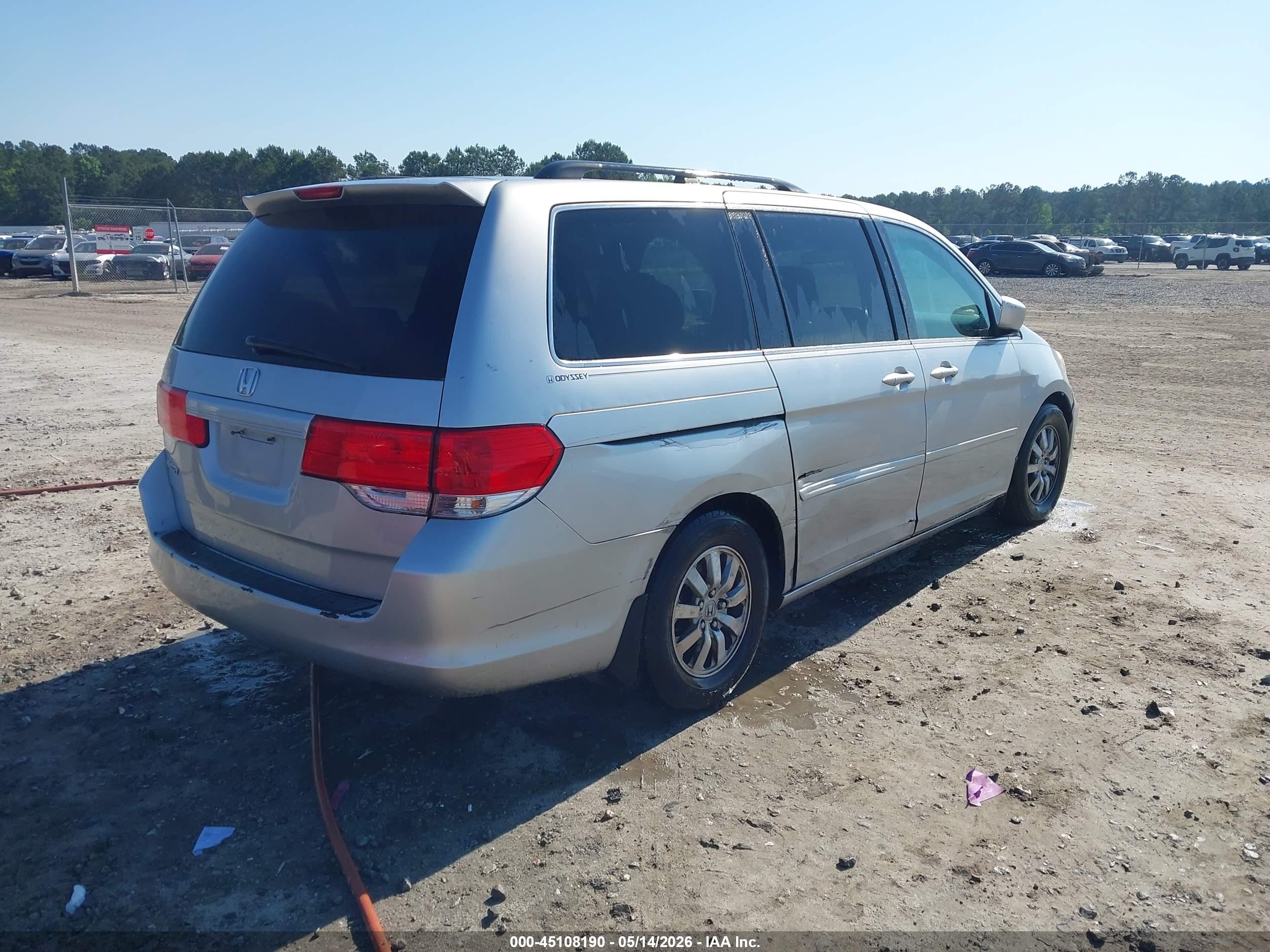 2010 Honda Odyssey Ex Silver vin: 5FNRL3H47AB043860