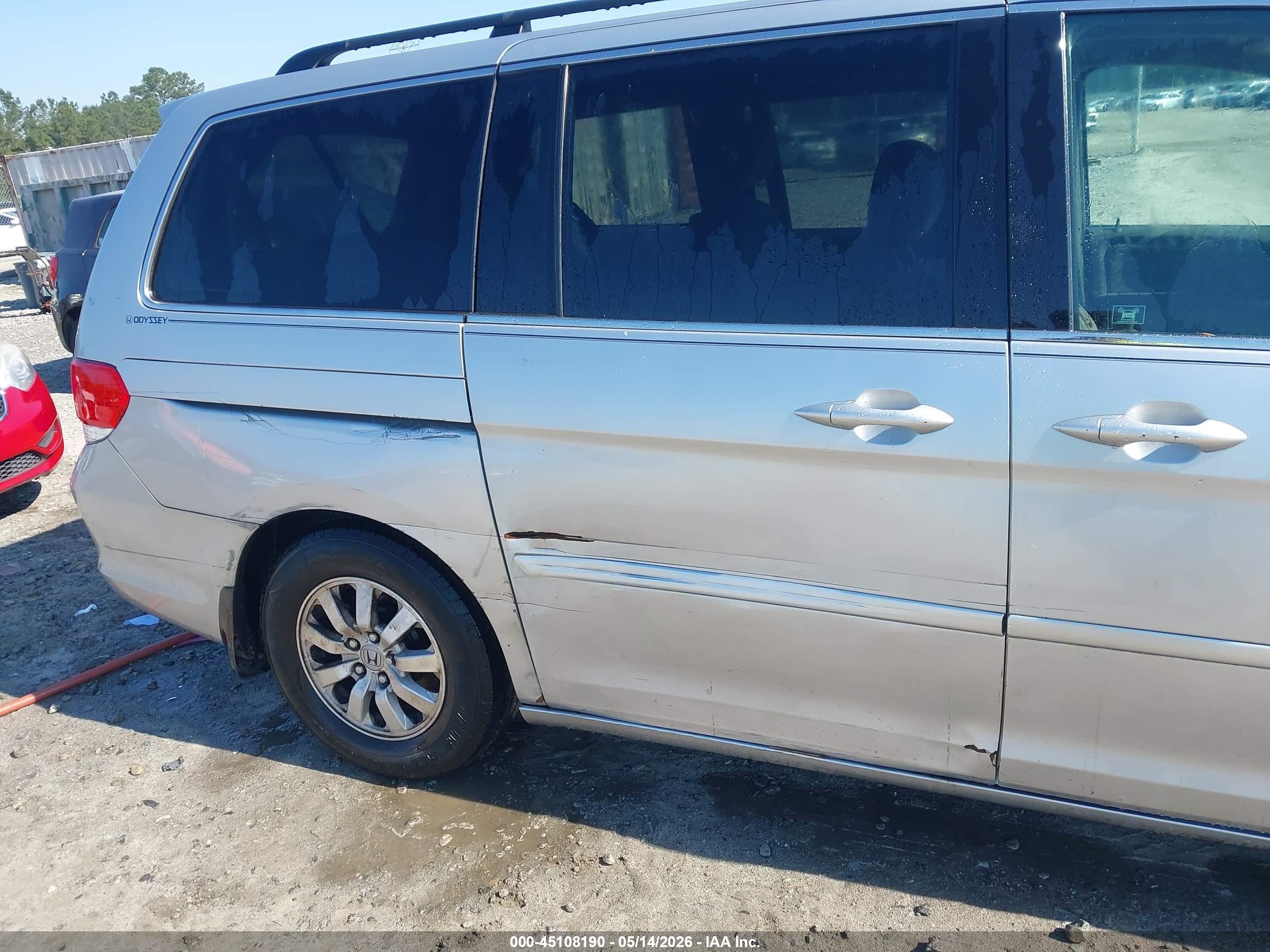 2010 Honda Odyssey Ex Silver vin: 5FNRL3H47AB043860