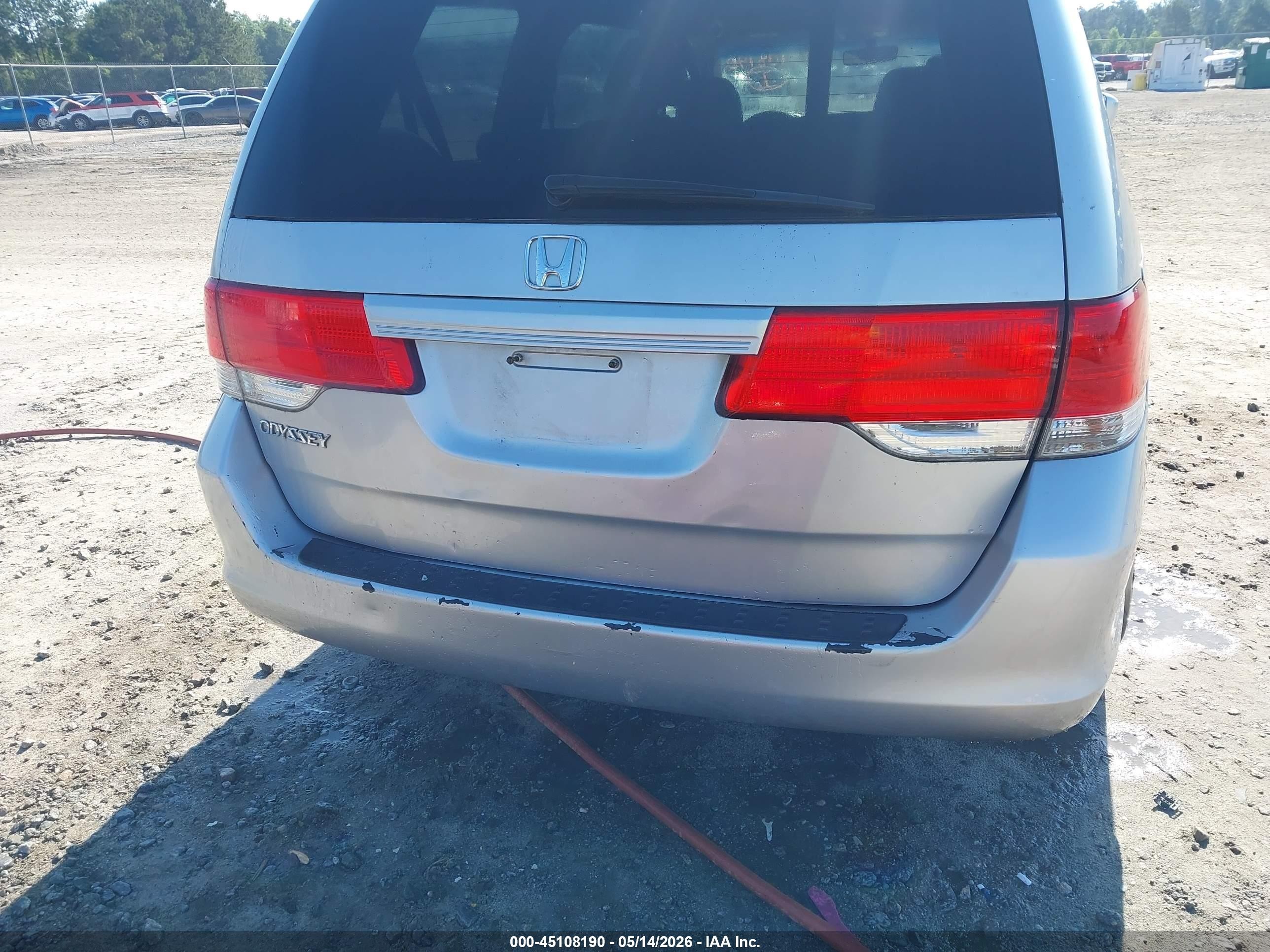 2010 Honda Odyssey Ex Silver vin: 5FNRL3H47AB043860