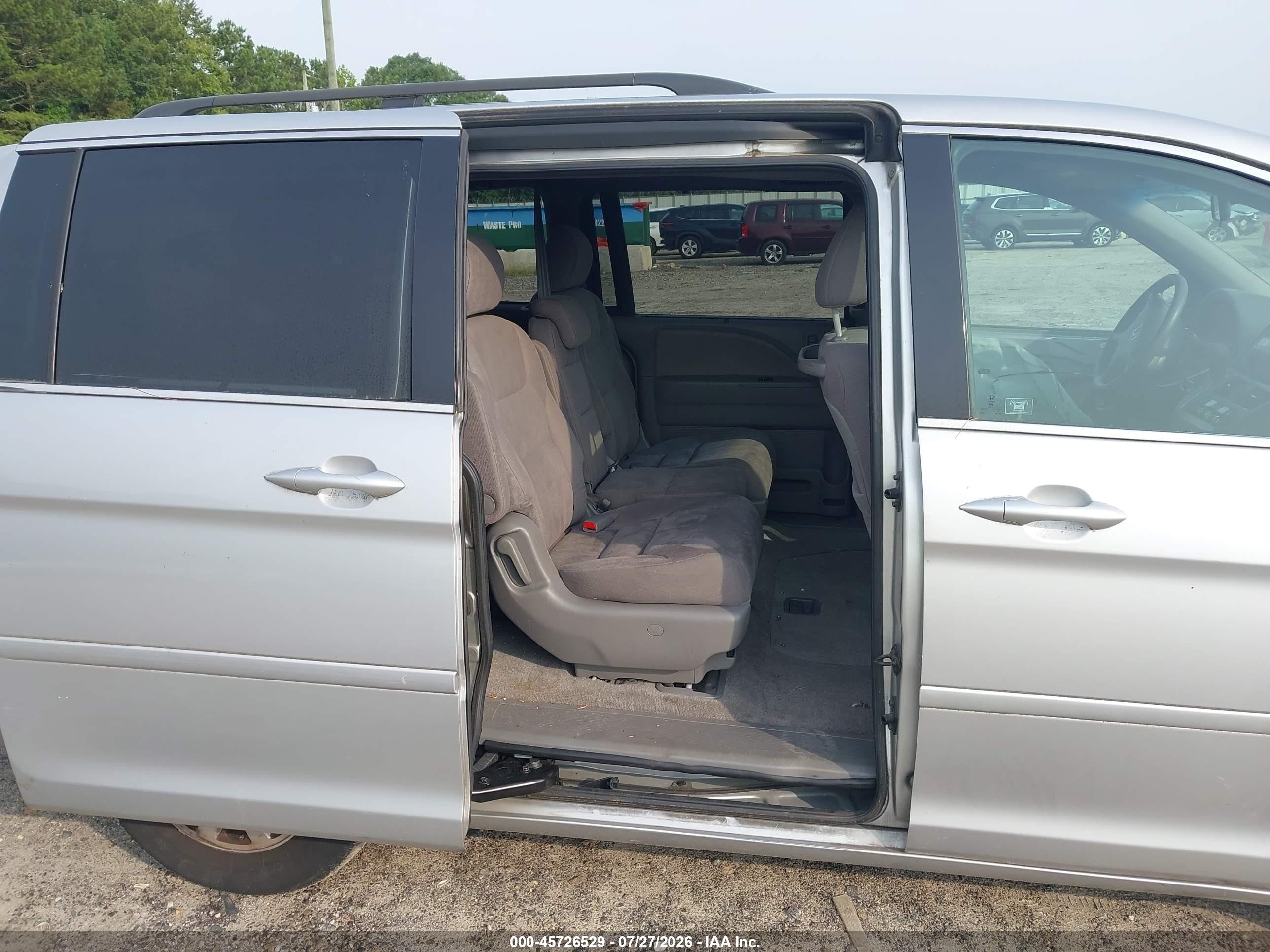 2010 Honda Odyssey Ex Silver vin: 5FNRL3H47AB081380
