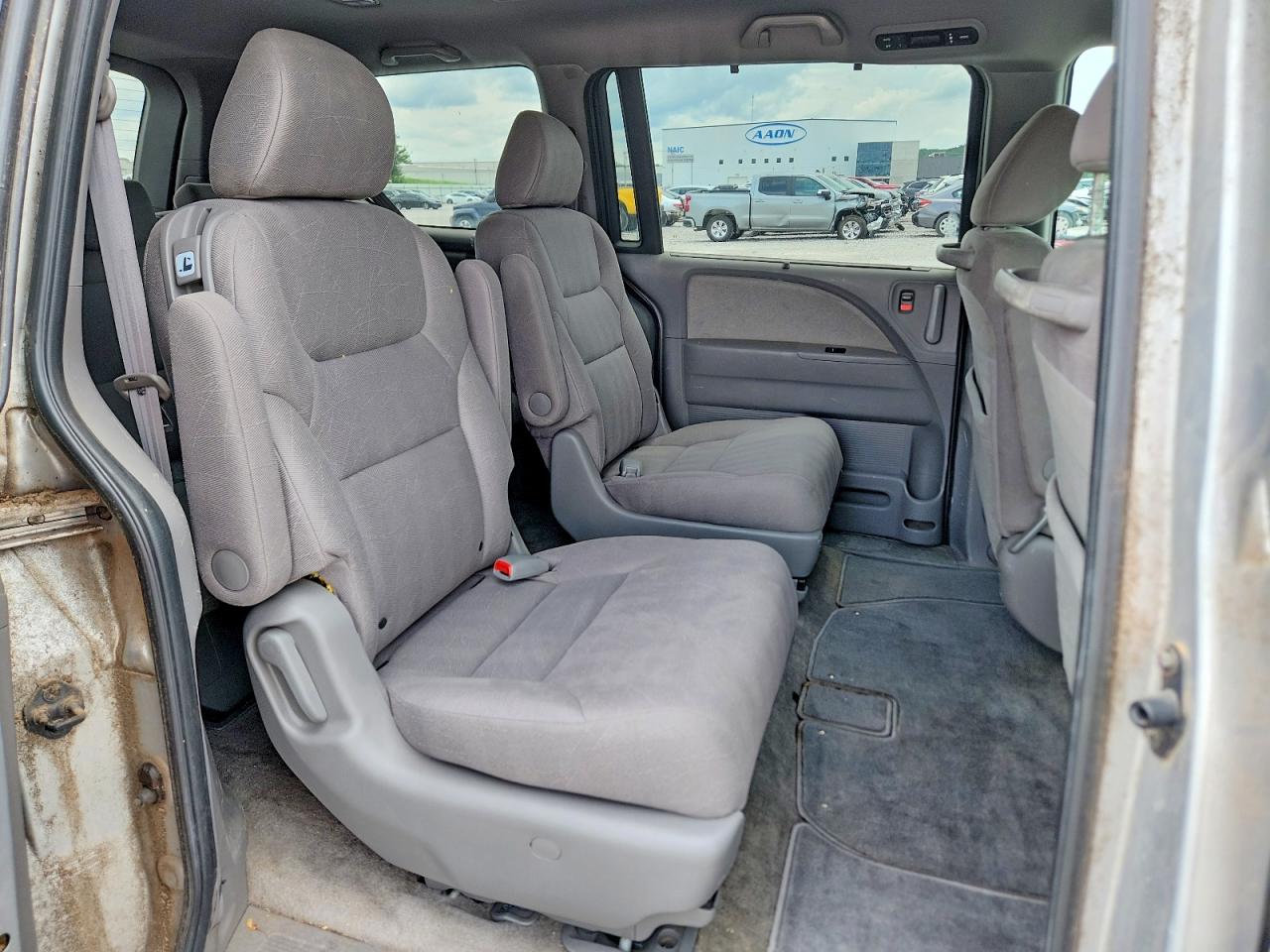 2010 Hond Odyssey Silver vin: 5FNRL3H47AB106861