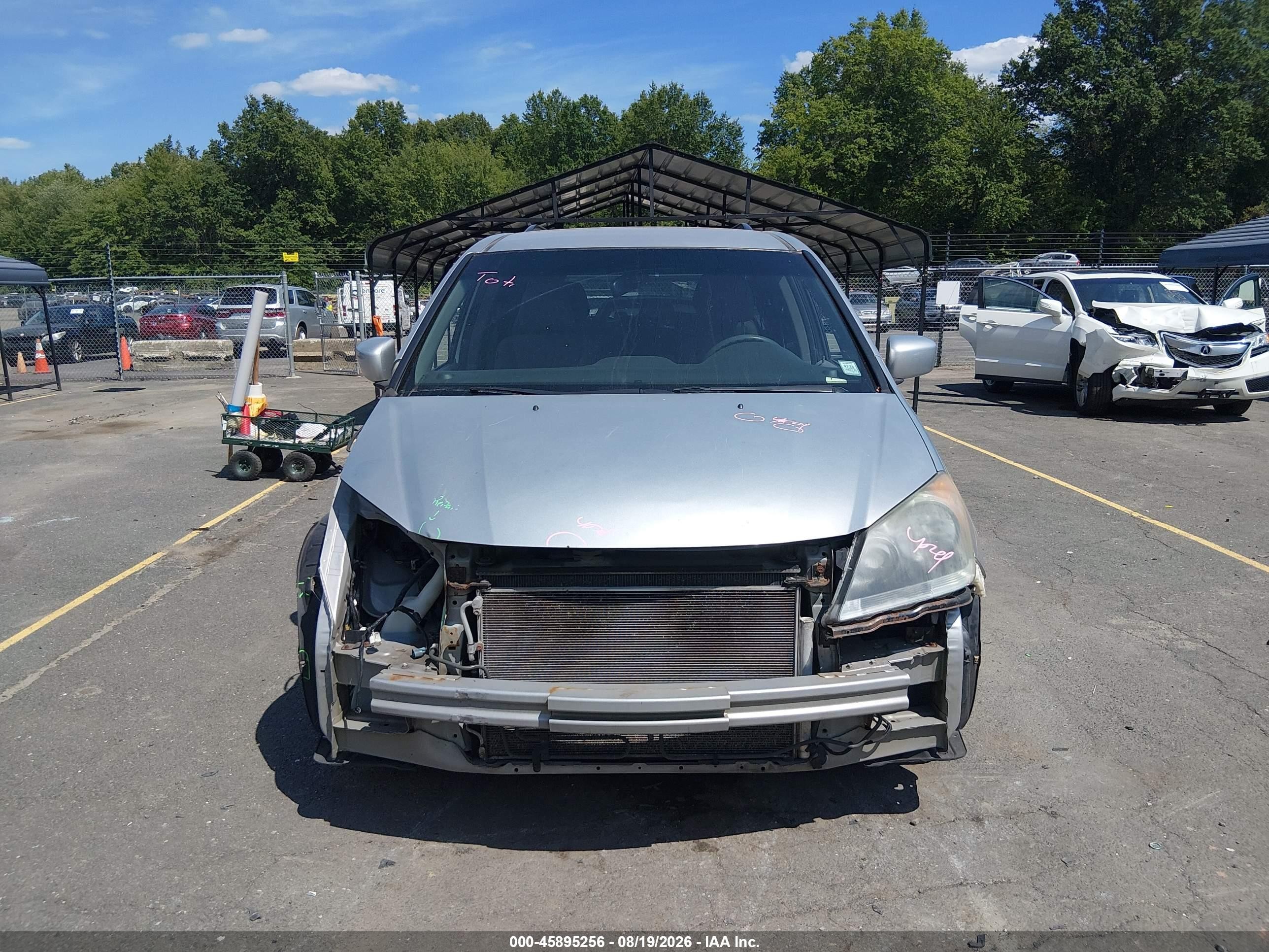 2010 Honda Odyssey Ex Silver vin: 5FNRL3H4XAB057591