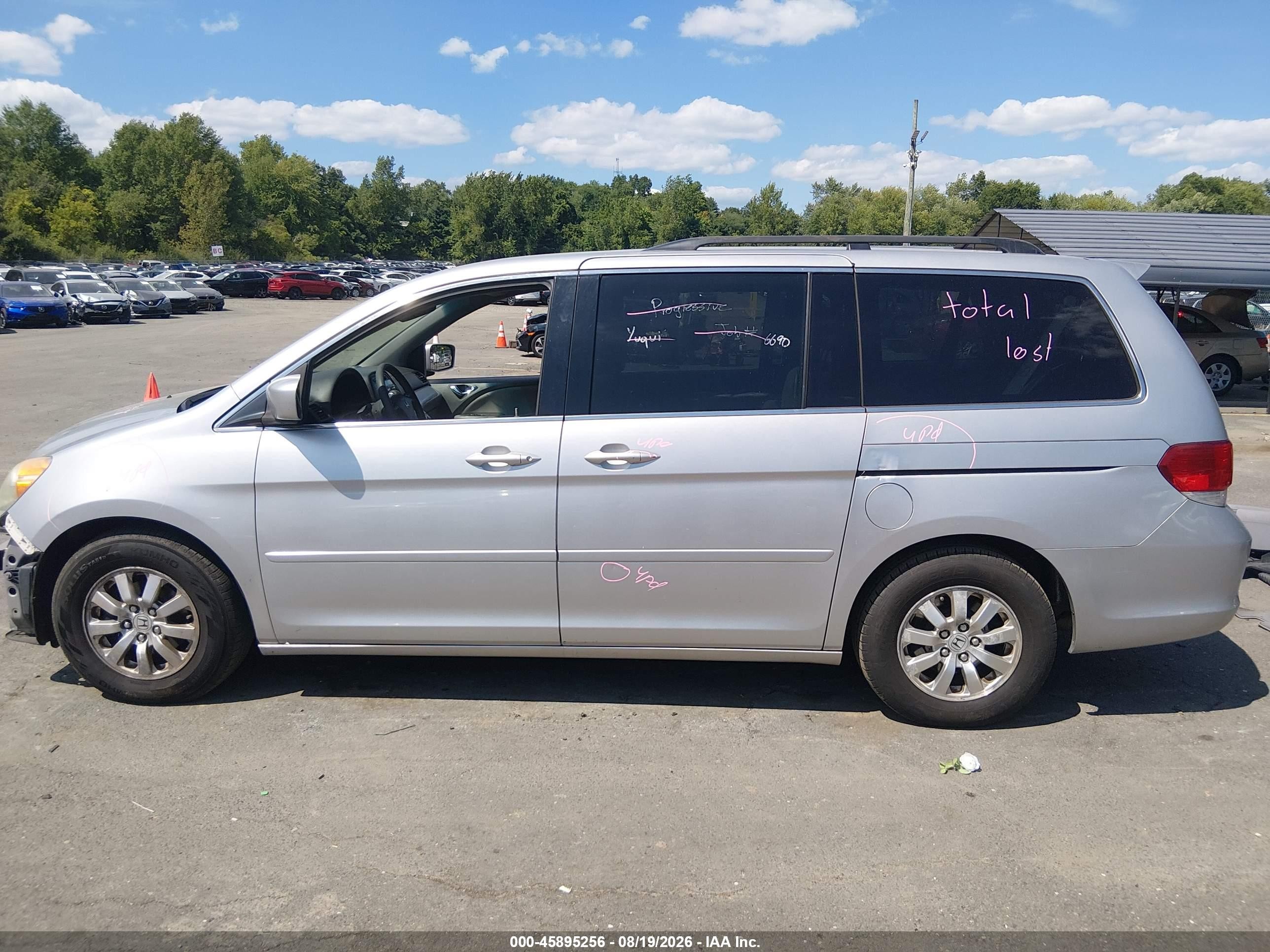 2010 Honda Odyssey Ex Silver vin: 5FNRL3H4XAB057591