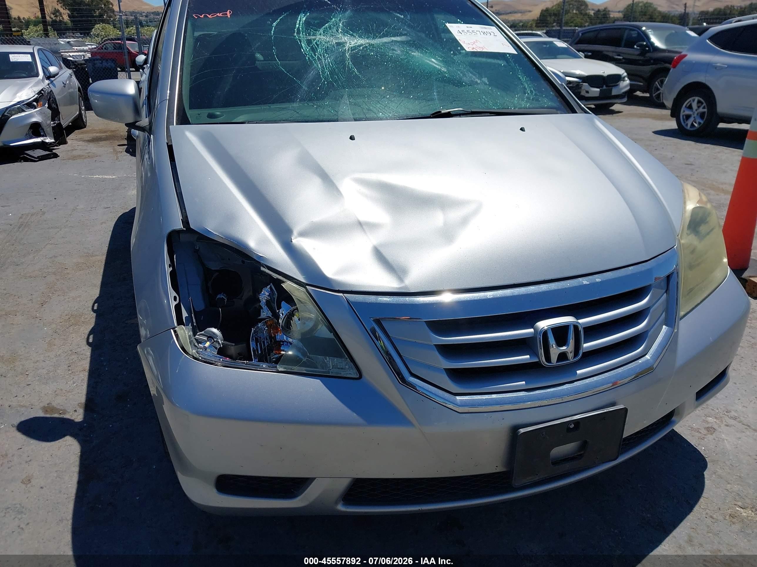 2010 Honda Odyssey Ex Silver vin: 5FNRL3H4XAB061916