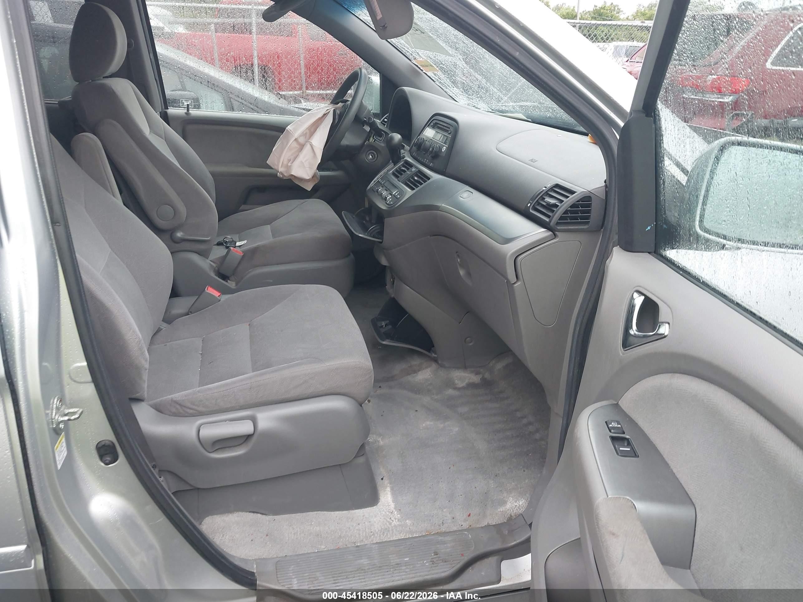 2010 Honda Odyssey Ex Gray vin: 5FNRL3H4XAB112217