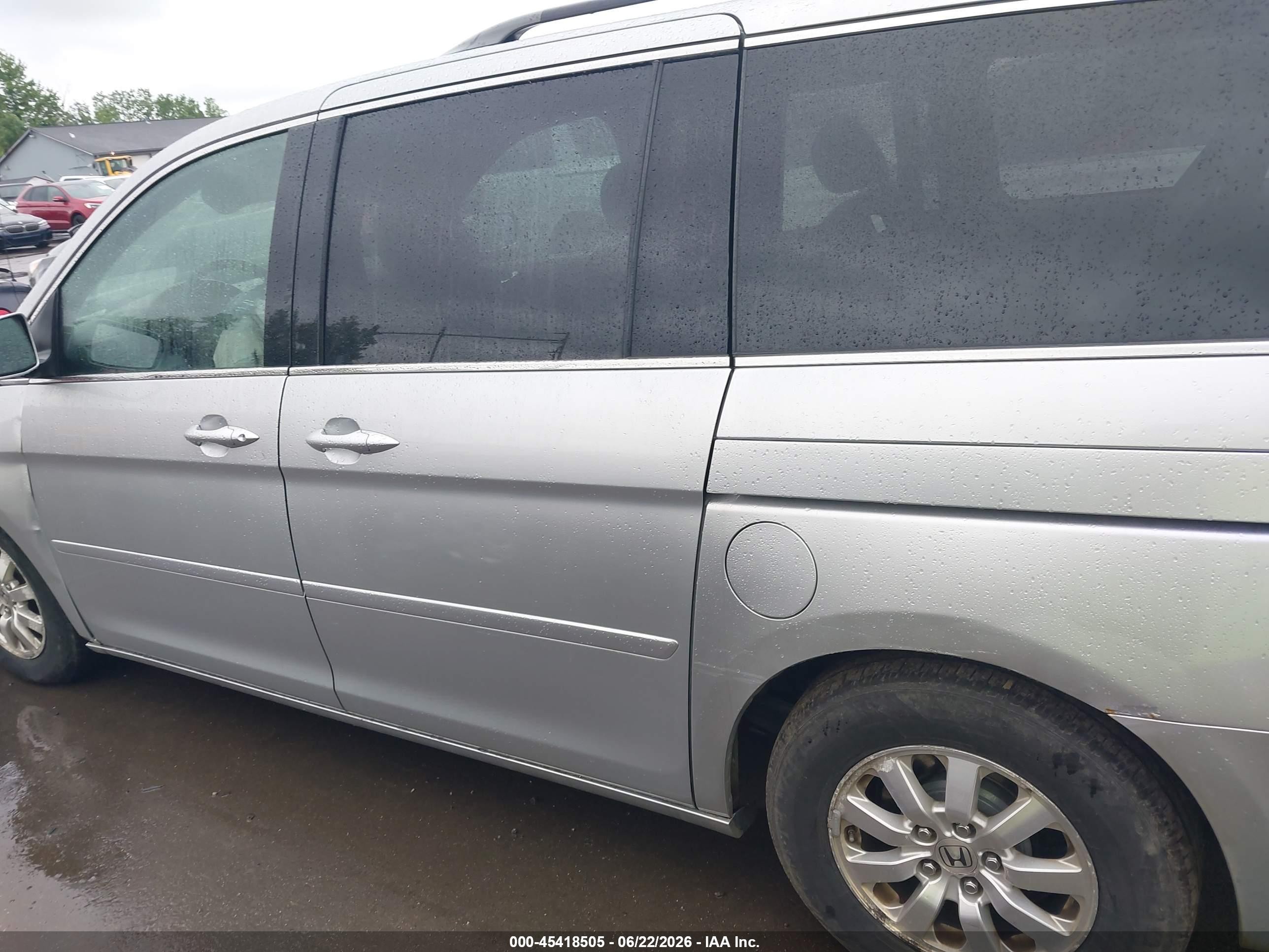 2010 Honda Odyssey Ex Gray vin: 5FNRL3H4XAB112217