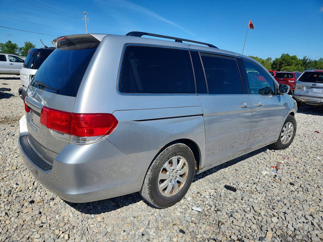 2010 Honda Odyssey Ex Silver vin: 5FNRL3H50AB027007