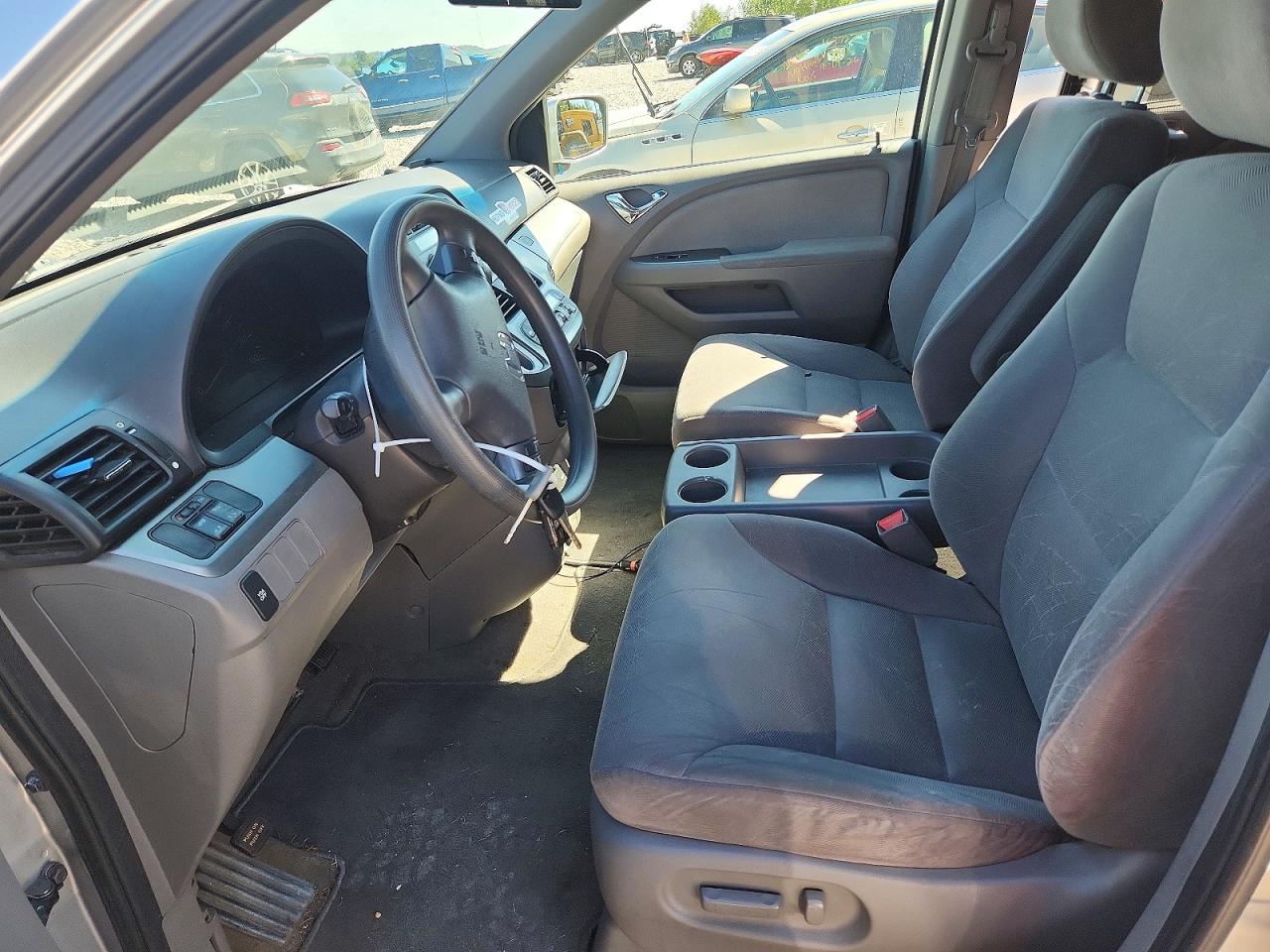 2010 Honda Odyssey Ex Silver vin: 5FNRL3H50AB027007