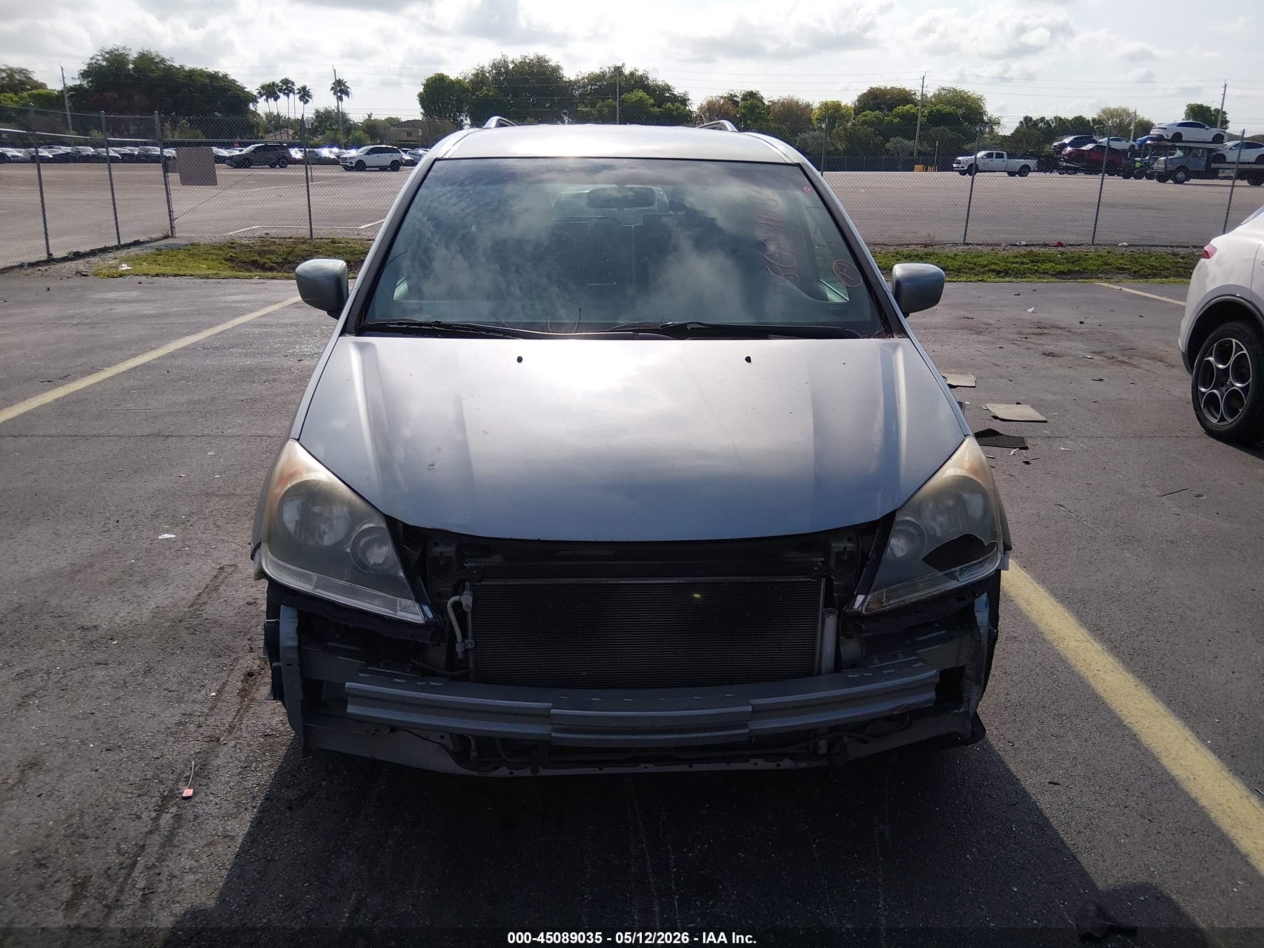 2010 Honda Odyssey Ex Silver vin: 5FNRL3H51AB024102