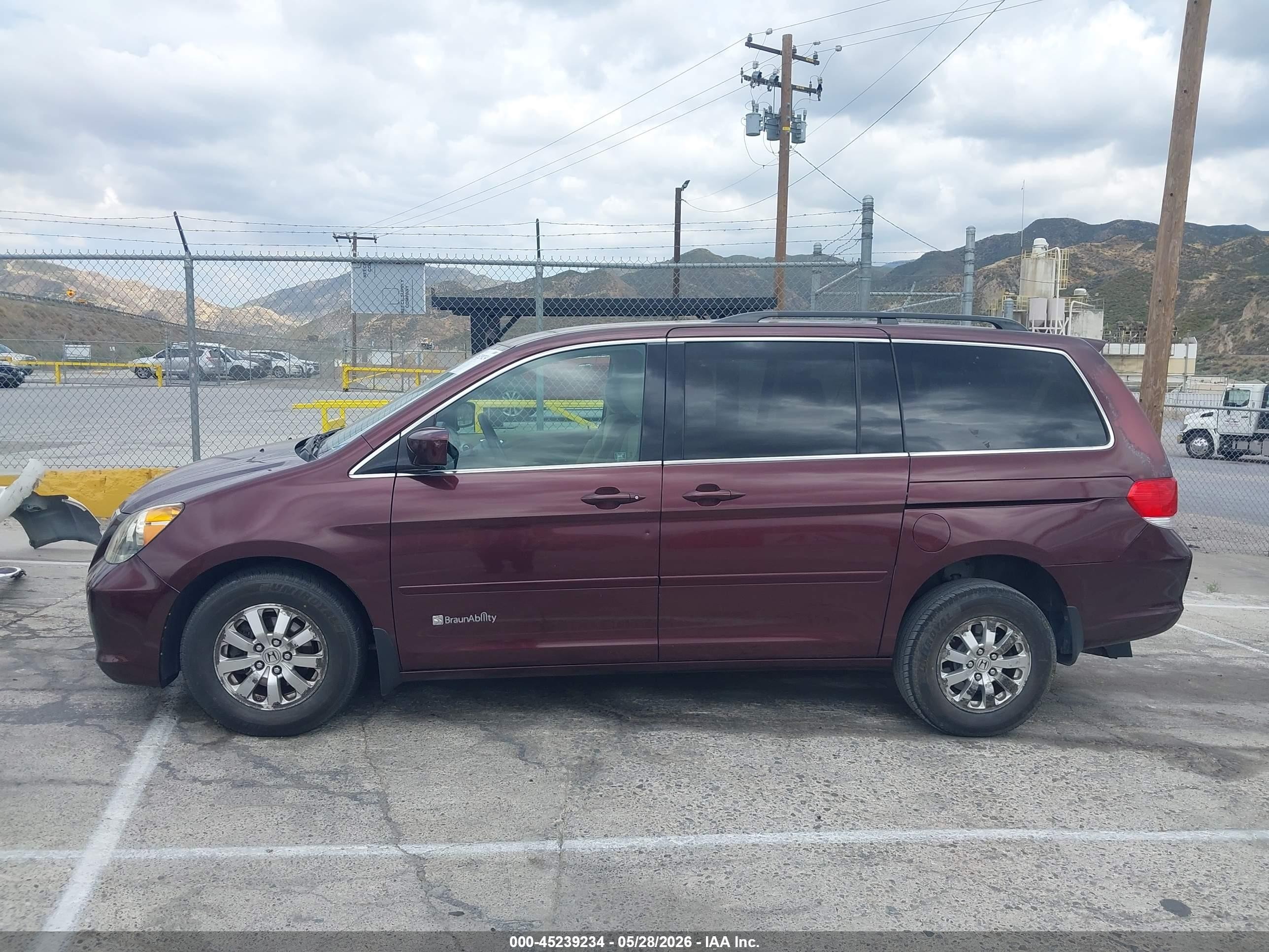 2010 Honda Odyssey Ex Burgundy vin: 5FNRL3H52AB055102