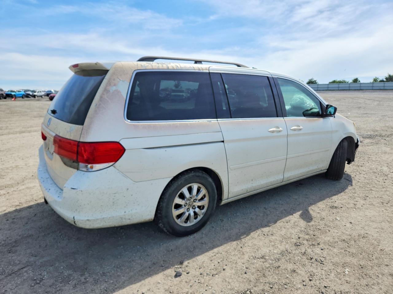 2010 Honda Odyssey Ex White vin: 5FNRL3H54AB015362