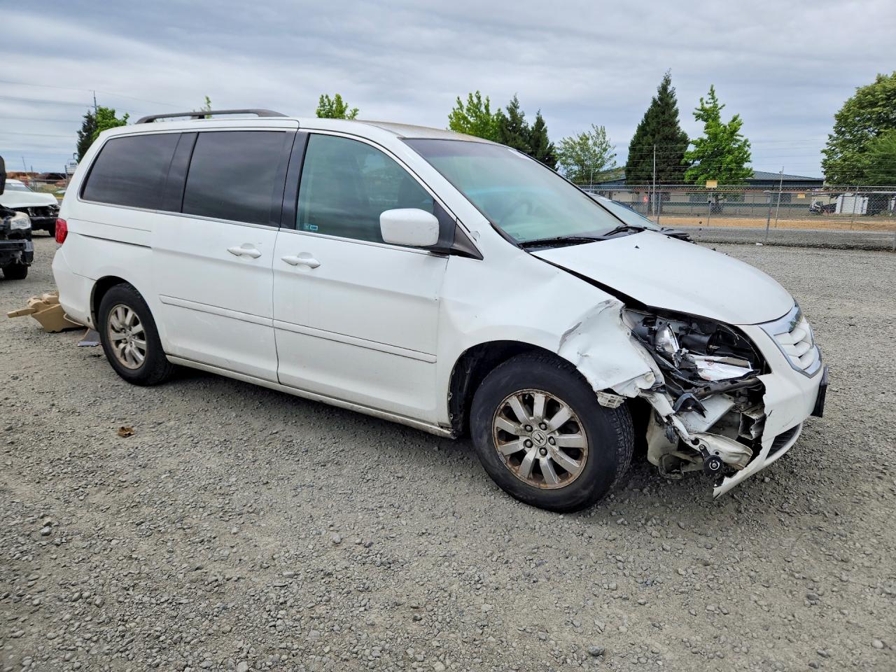 2010 Honda Odyssey Ex White vin: 5FNRL3H56AB060559