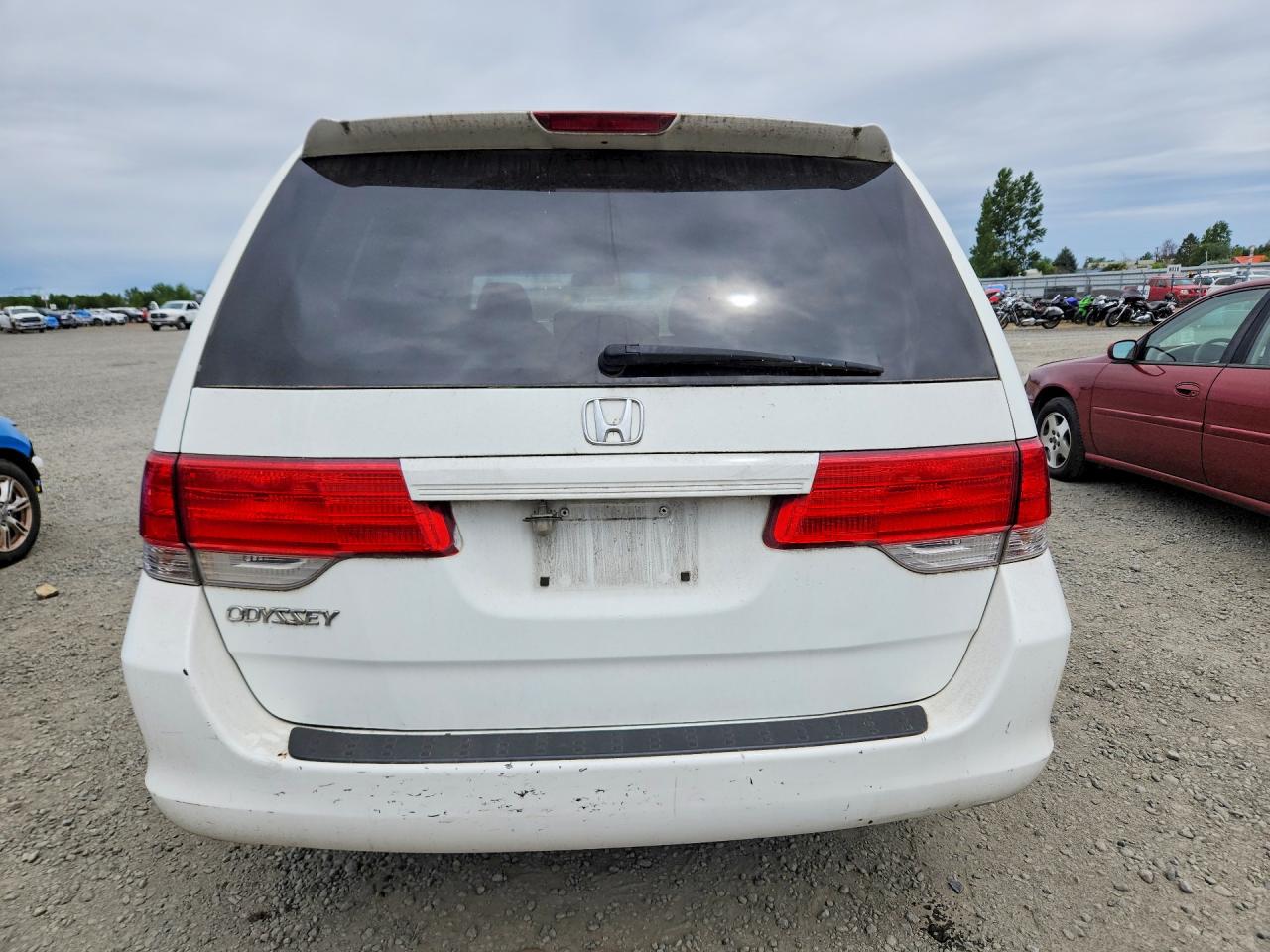 2010 Honda Odyssey Ex White vin: 5FNRL3H56AB060559