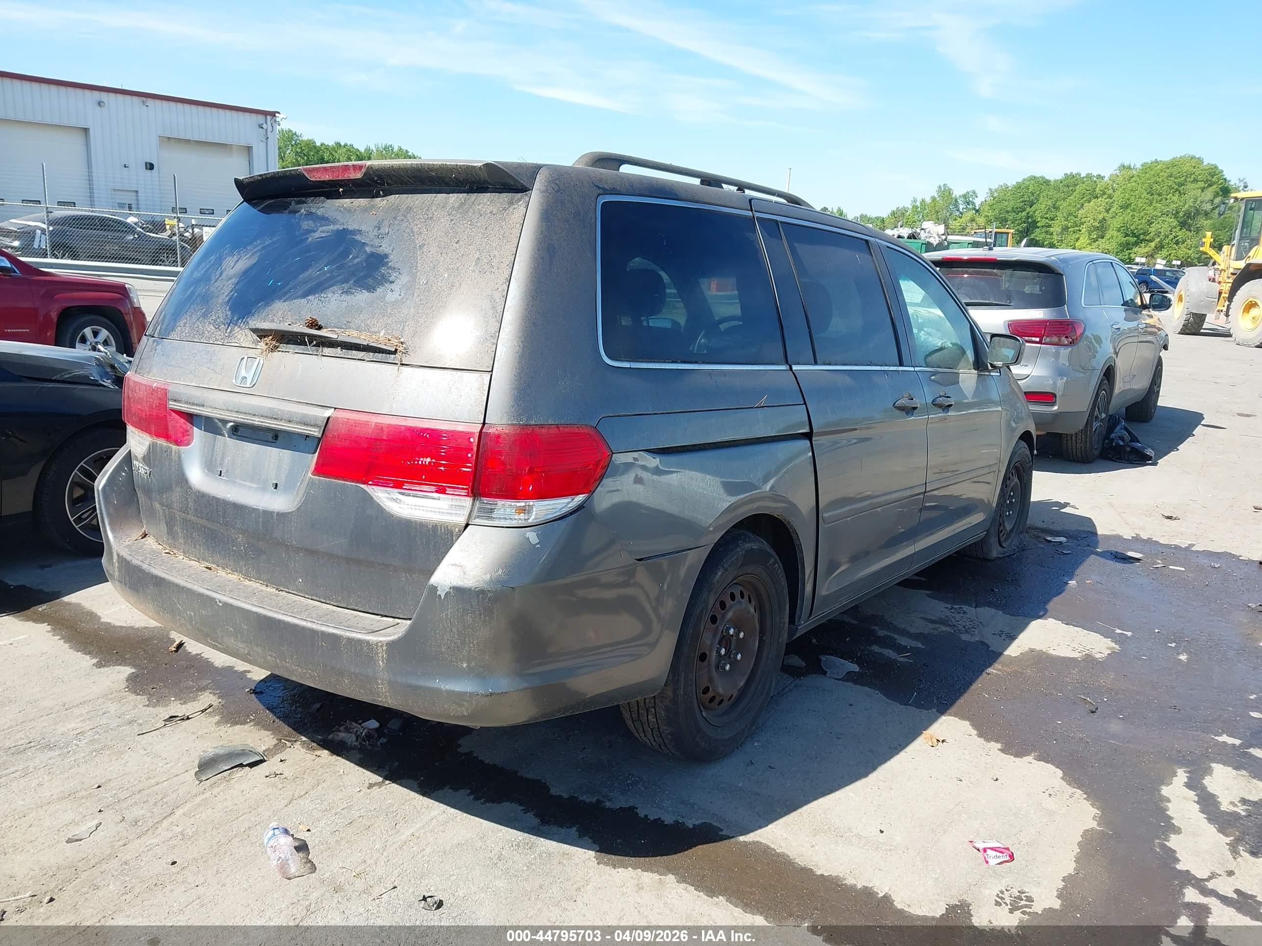 2010 Honda Odyssey Ex Gray vin: 5FNRL3H56AB063297