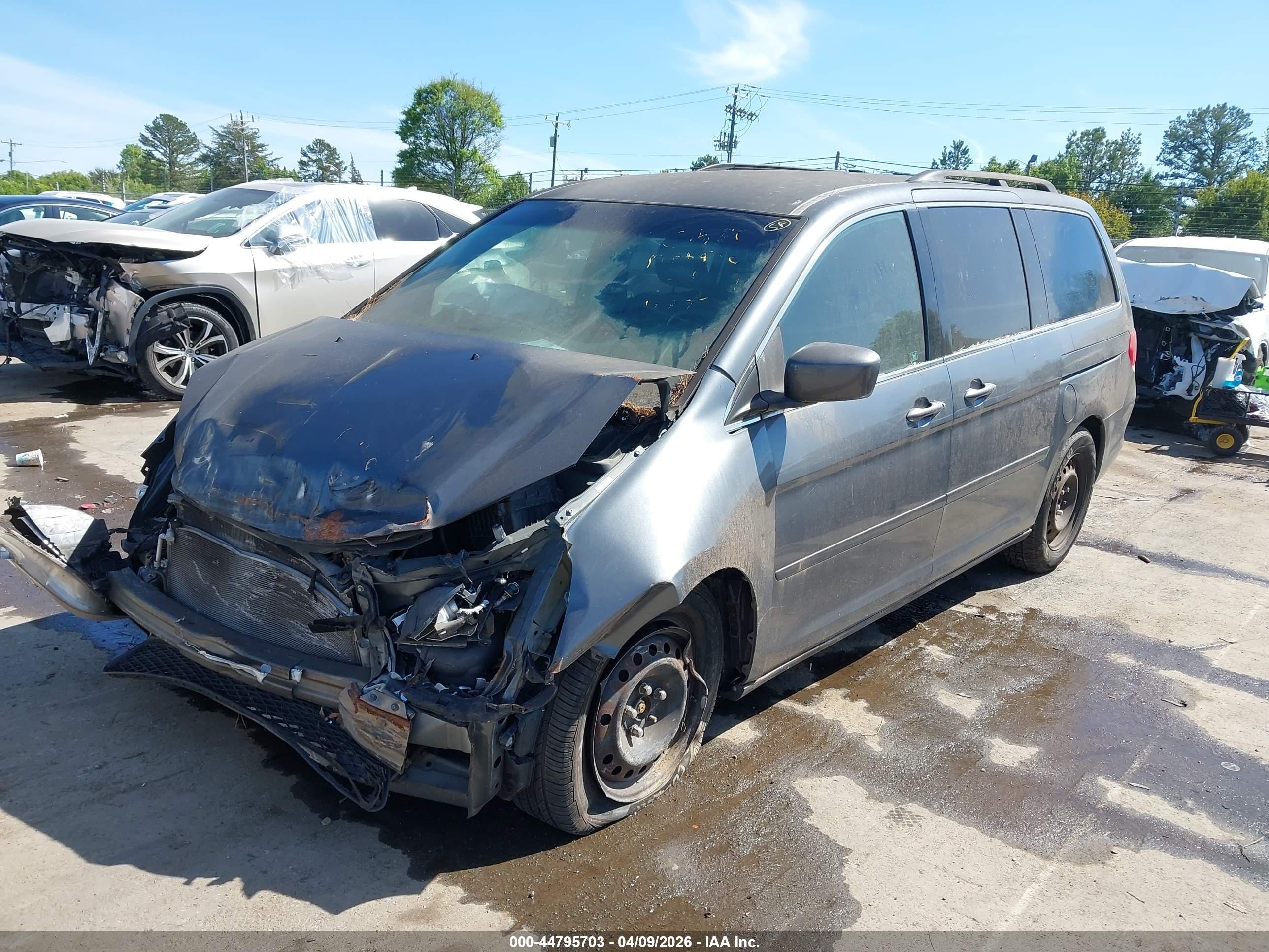 2010 Honda Odyssey Ex Gray vin: 5FNRL3H56AB063297