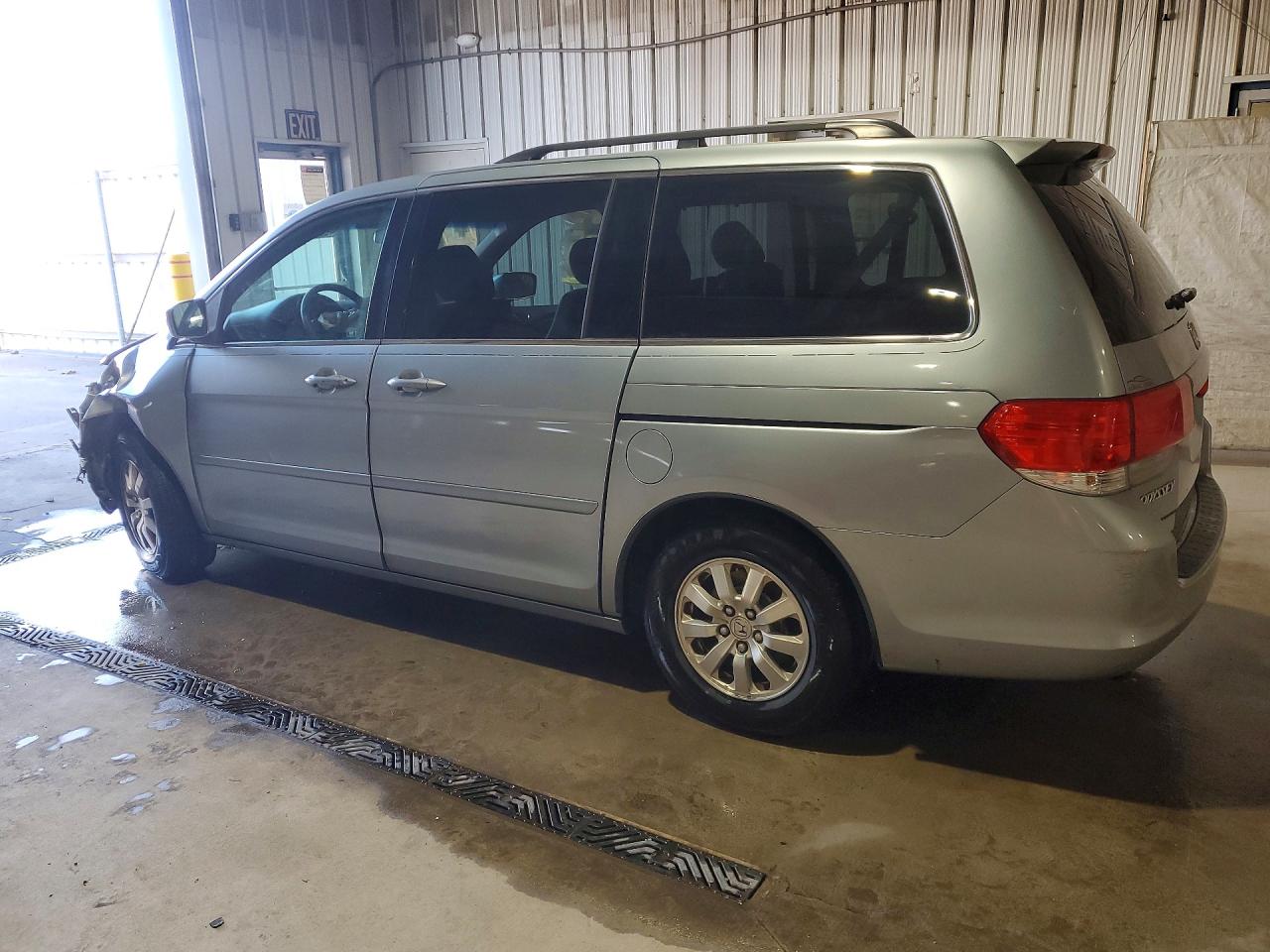 2010 Honda Odyssey Ex Silver vin: 5FNRL3H57AB100714