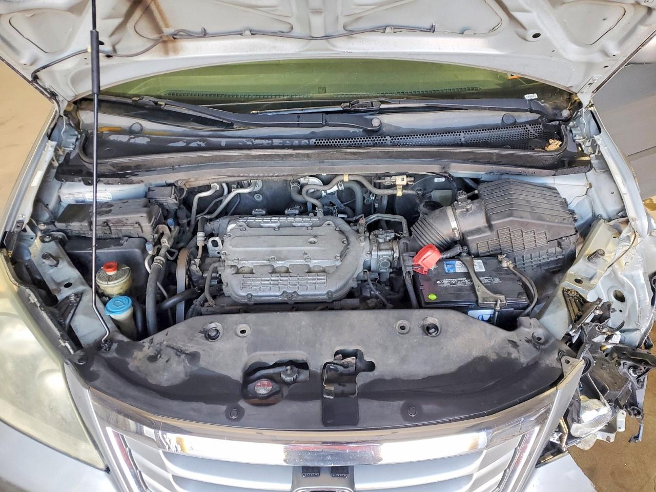 2010 Honda Odyssey Ex Silver vin: 5FNRL3H57AB100714