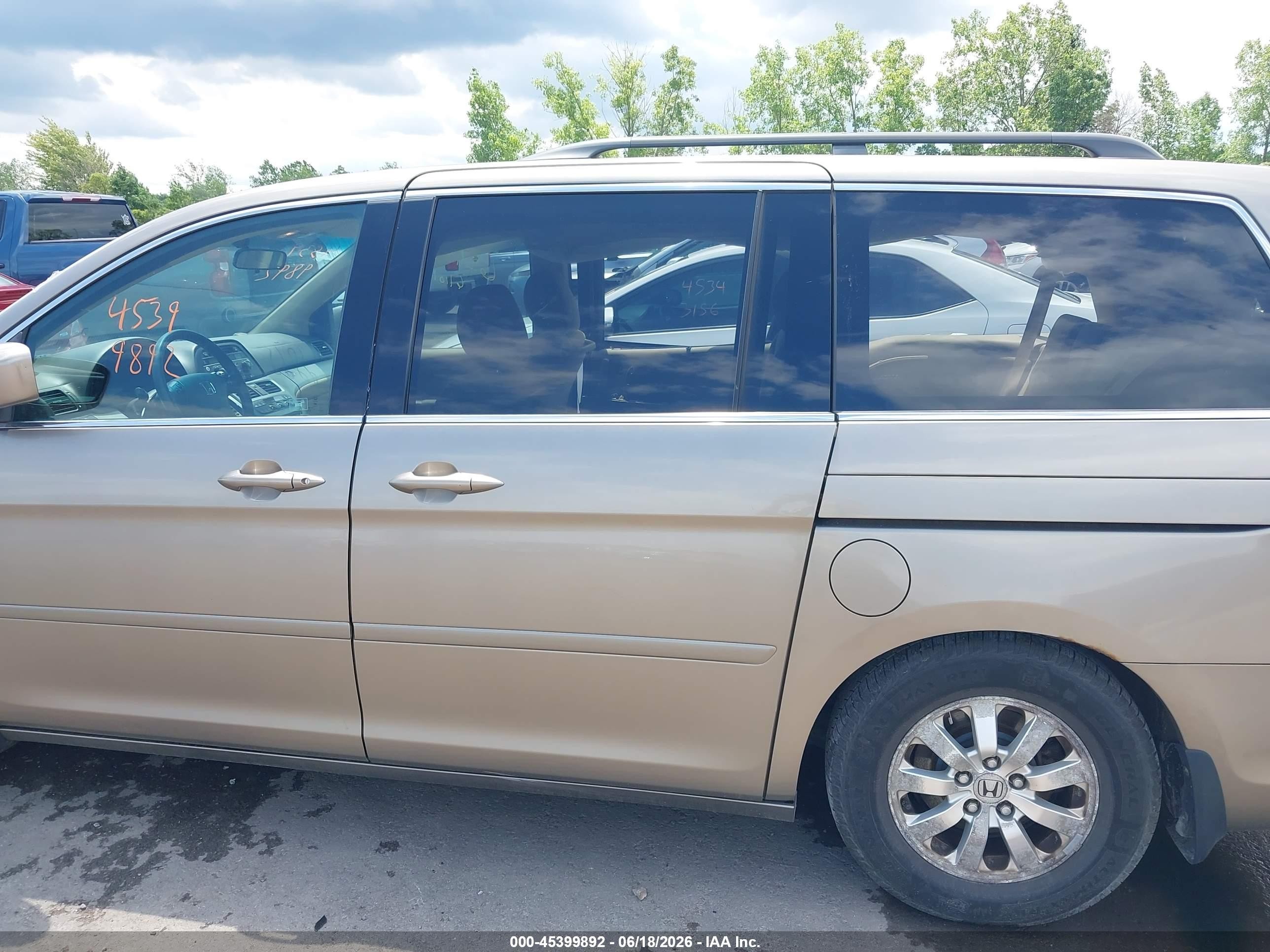 2010 Honda Odyssey Ex Brown vin: 5FNRL3H59AB105316